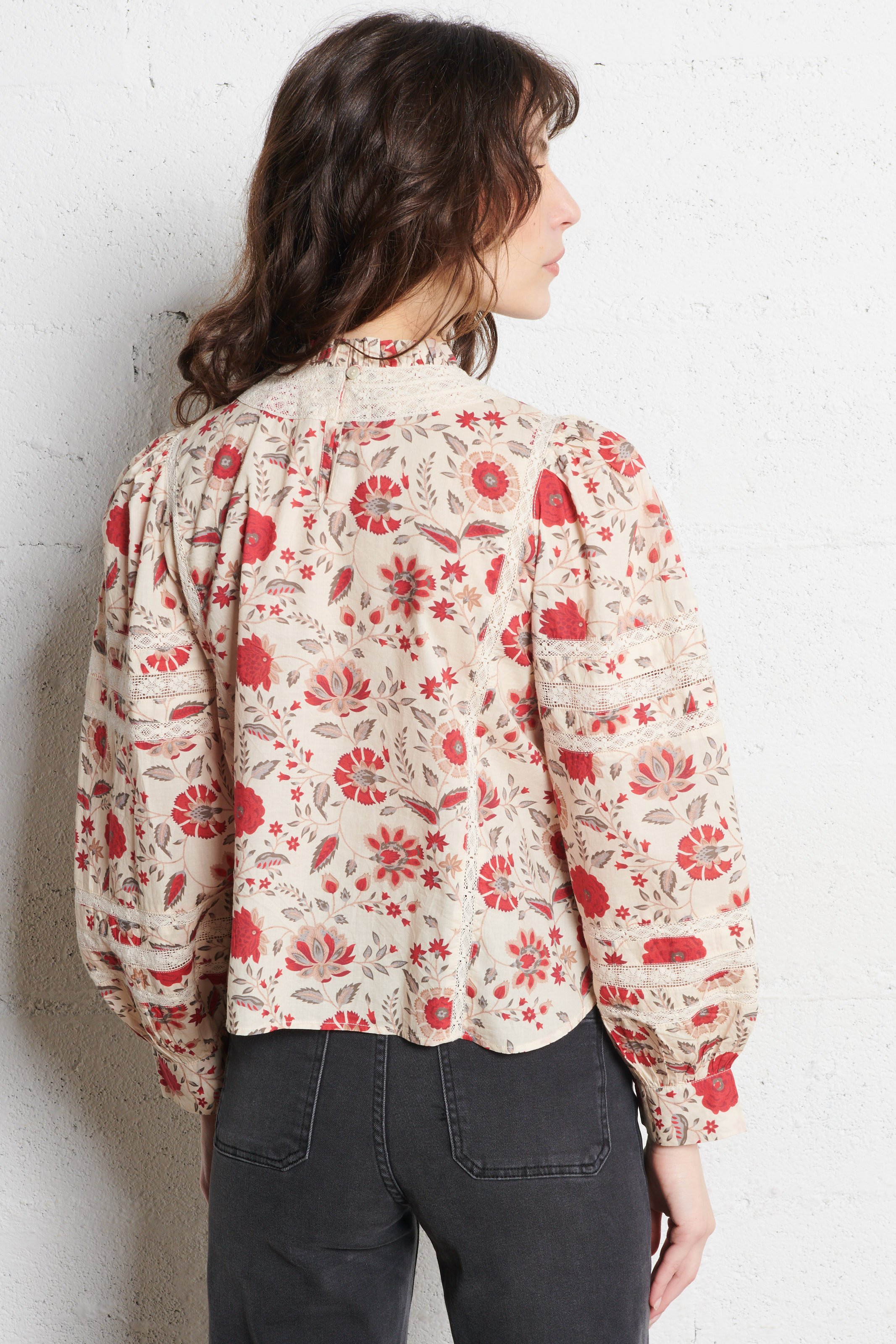 Floral print Victorian collar cotton blouse PETITE MENDIGOTE Beige