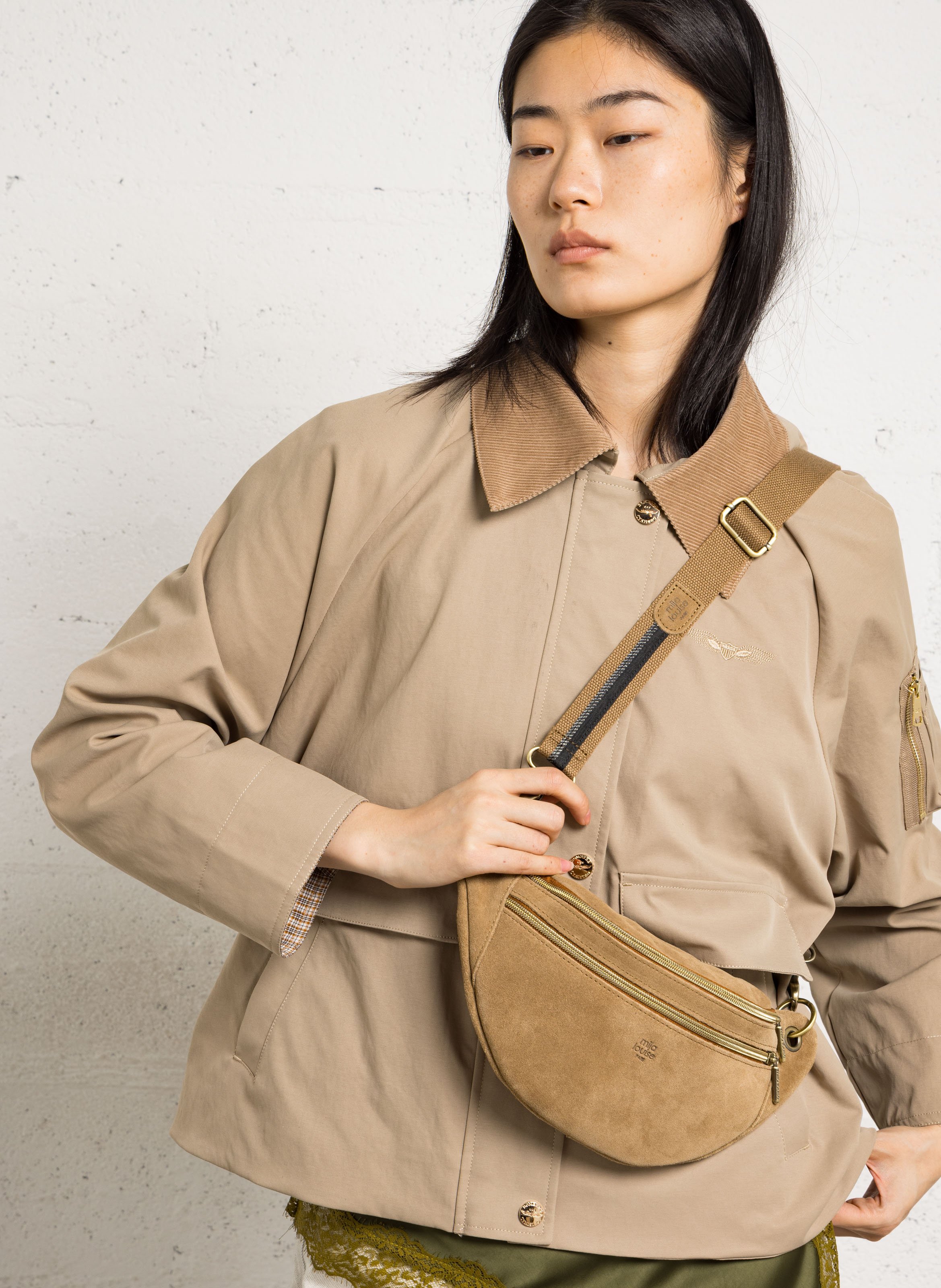 Suède-achtig, leren heuptasje MILA LOUISE Bruin