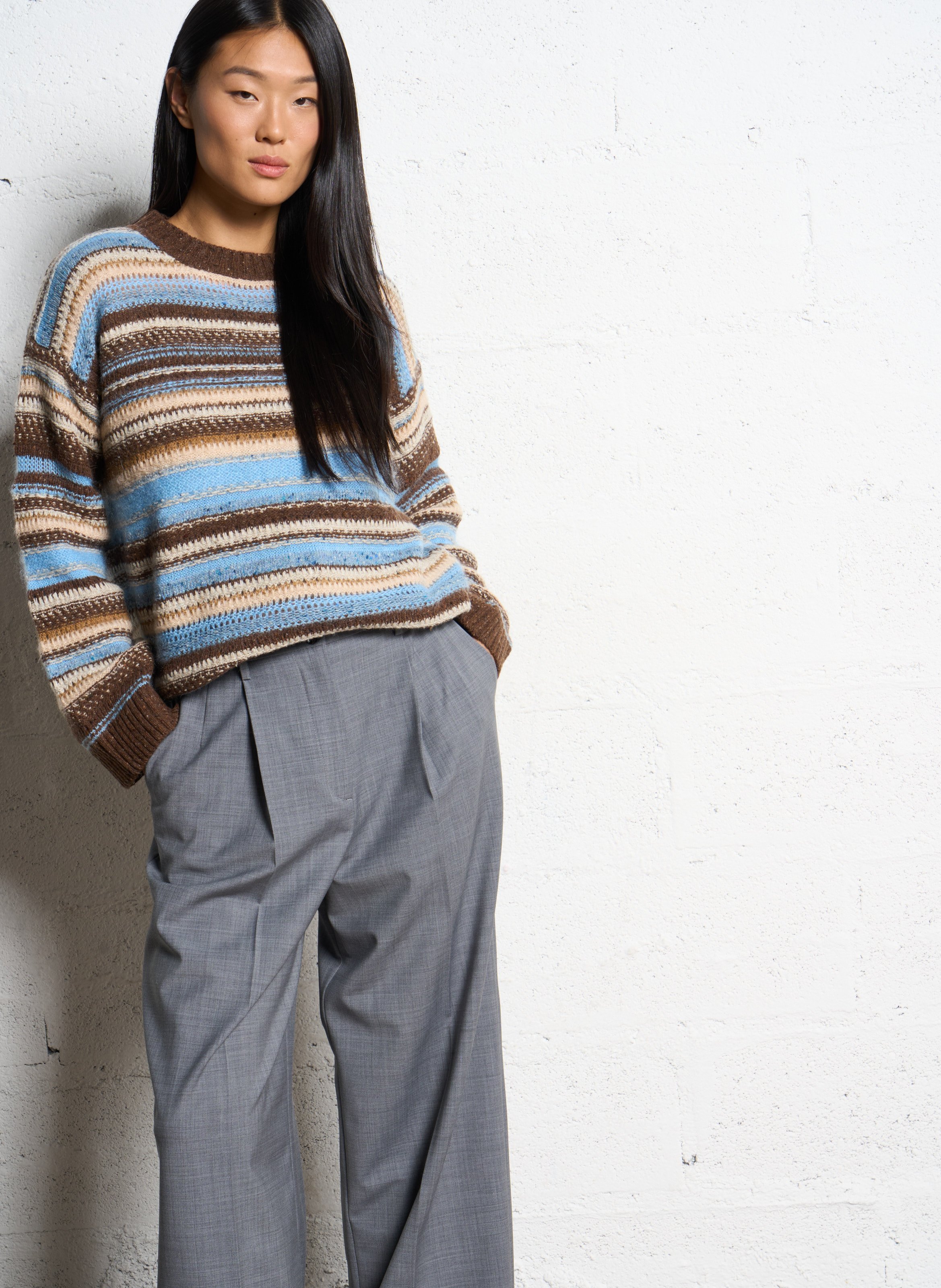 Pull large à rayures en laine mélangée MOMONI Marron