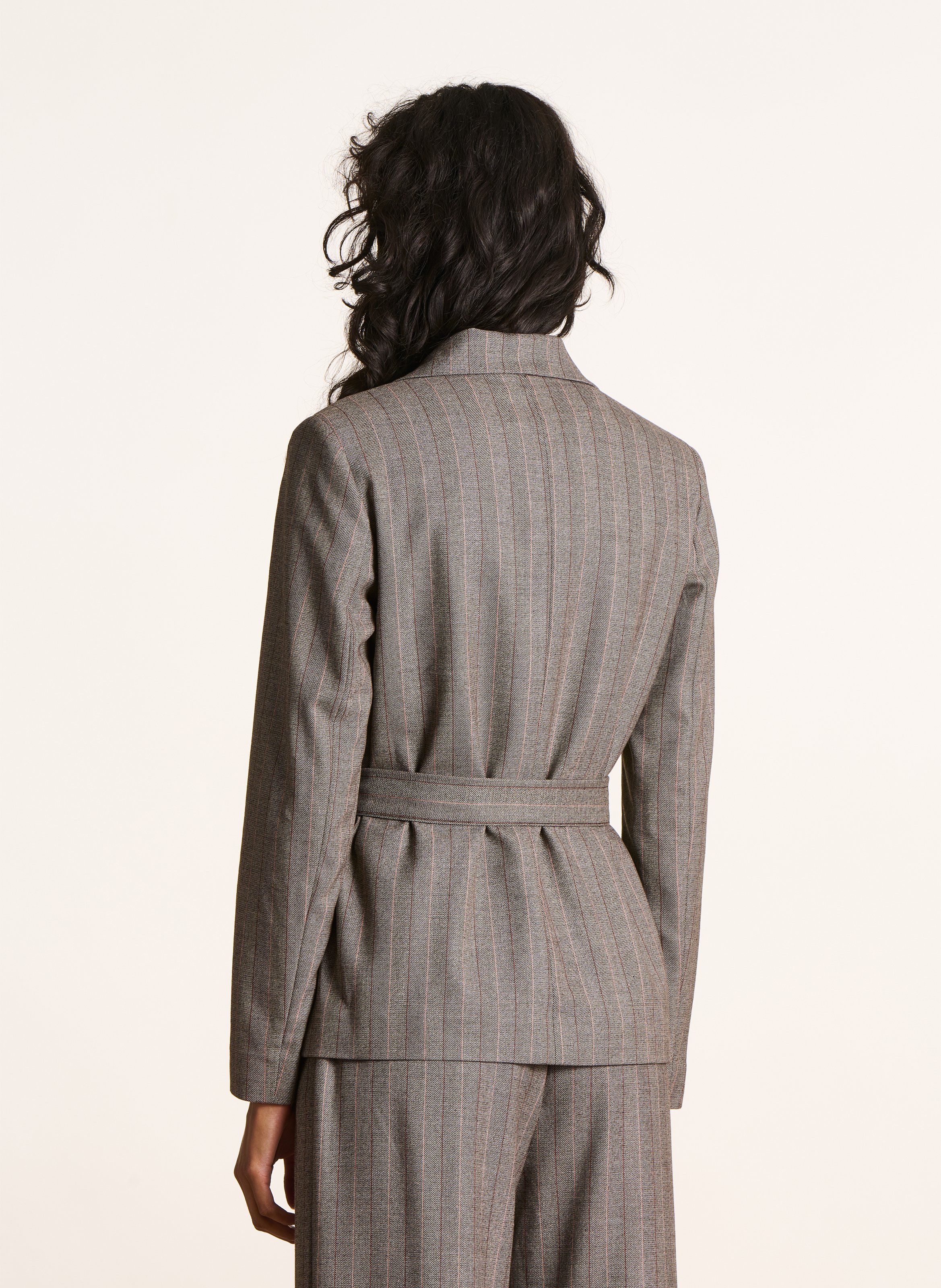 Getailleerde blazer met ceintuur en revers in strepen LA FEE MARABOUTEE Beige