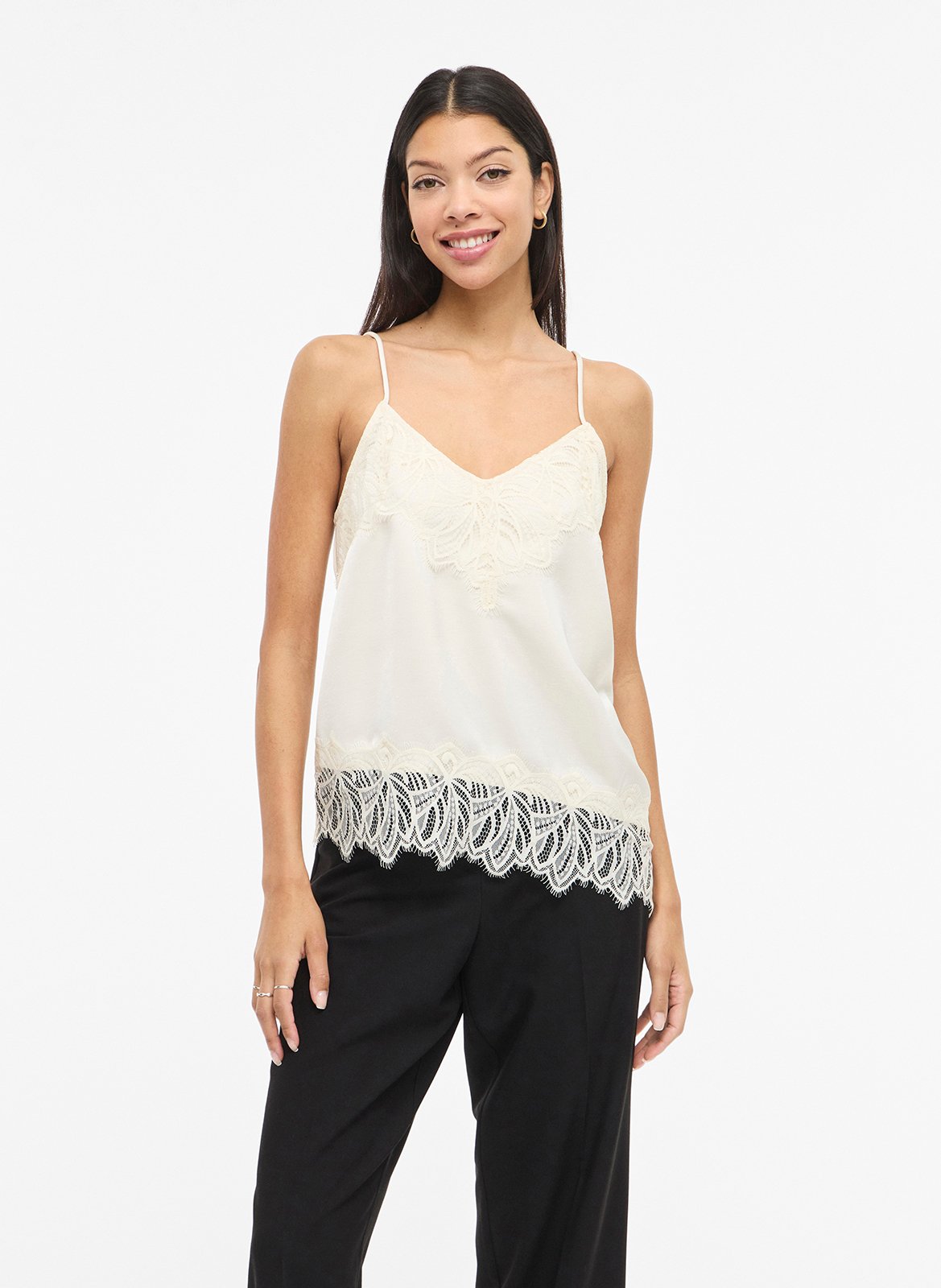 Top met effen kanten bandjes VILA