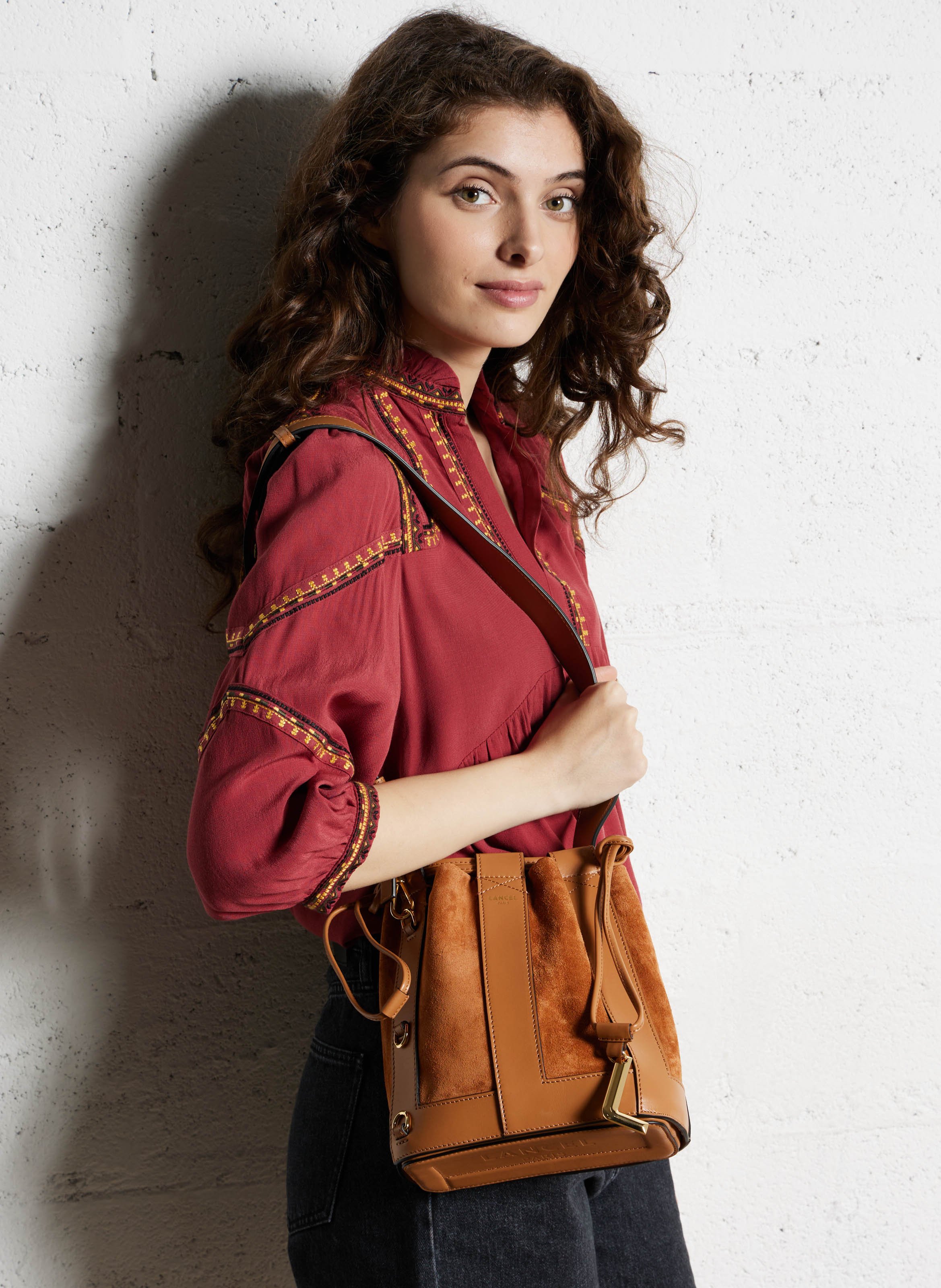 Sac seau taille S en cuir LANCEL Beige