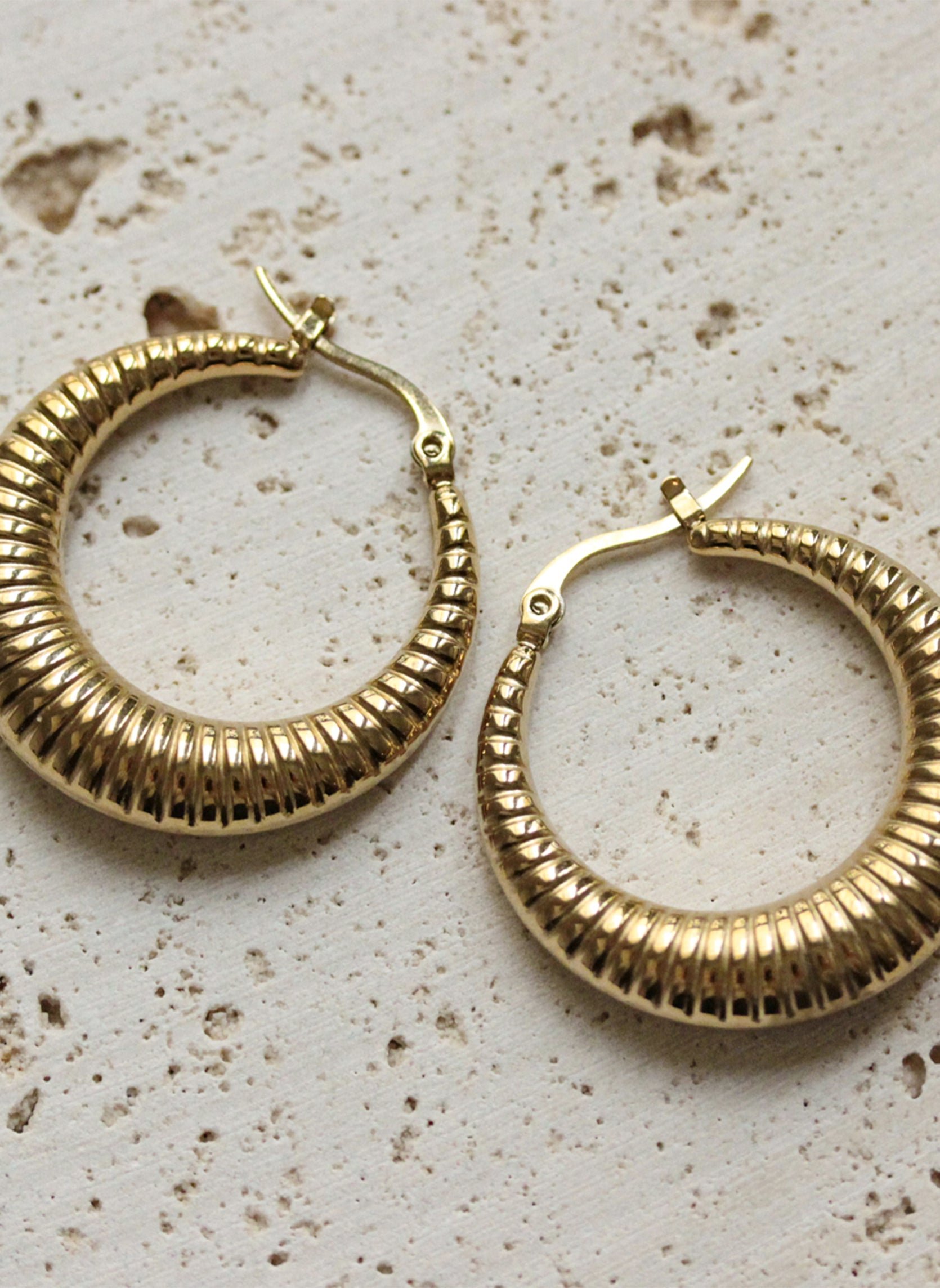 Alga hoops Golden