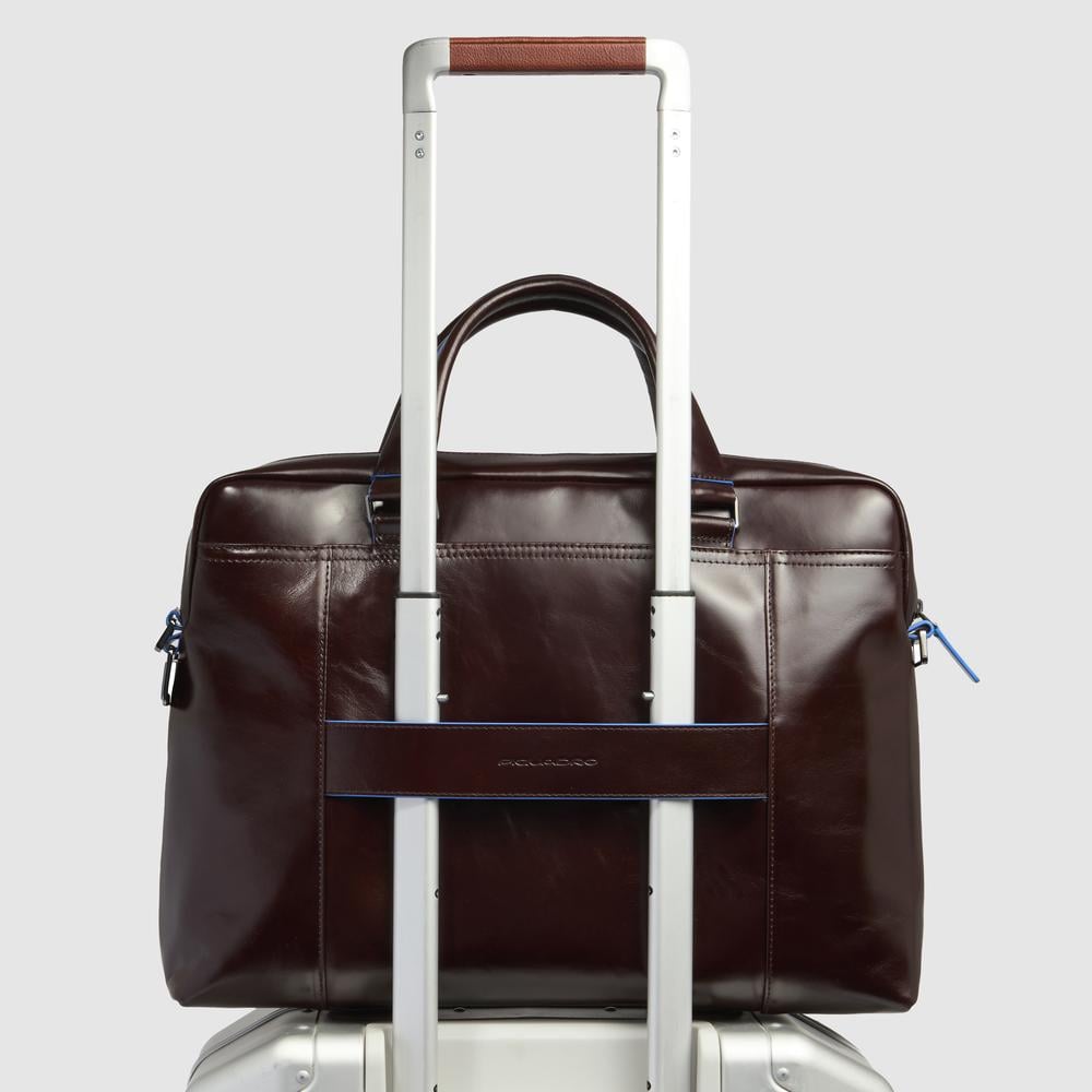 Leather messenger bag PIQUADRO Brown