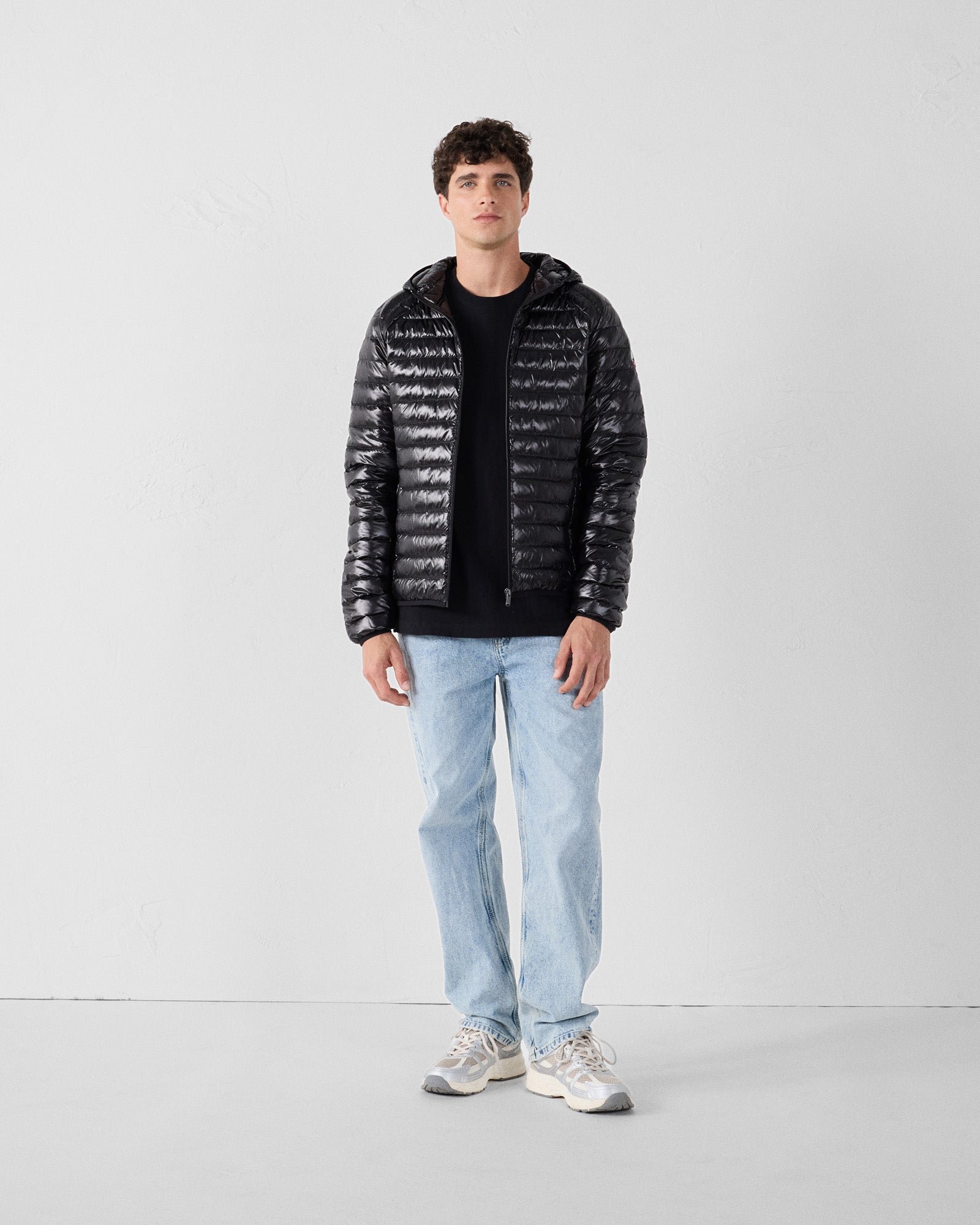 Shiny hooded lightweight down jacket. JOTT Black