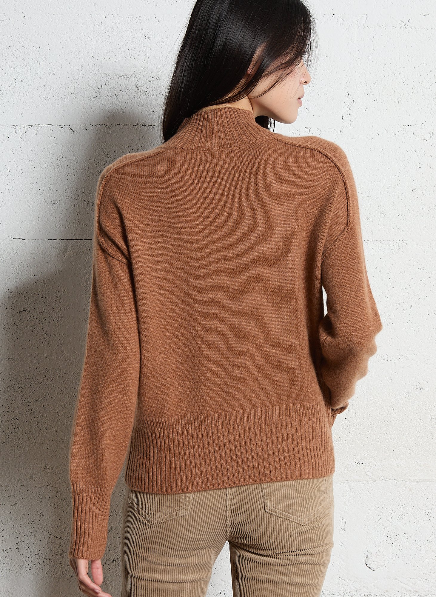 Pull col montant en cachemire Beige