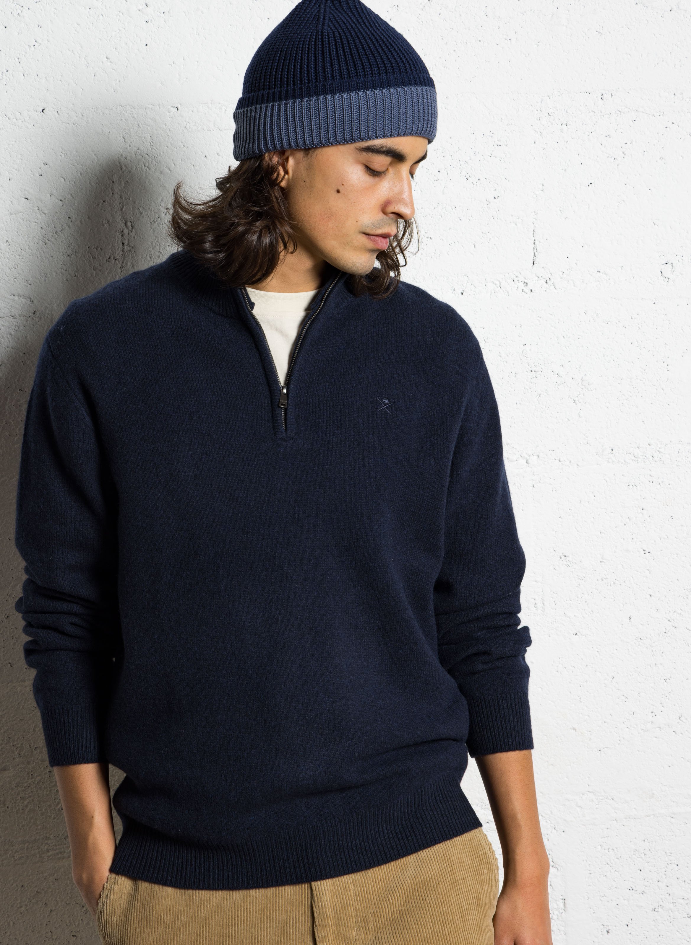 Gerade geschnittener Wollpullover mit Stehkragen und Reißverschluss HACKETT