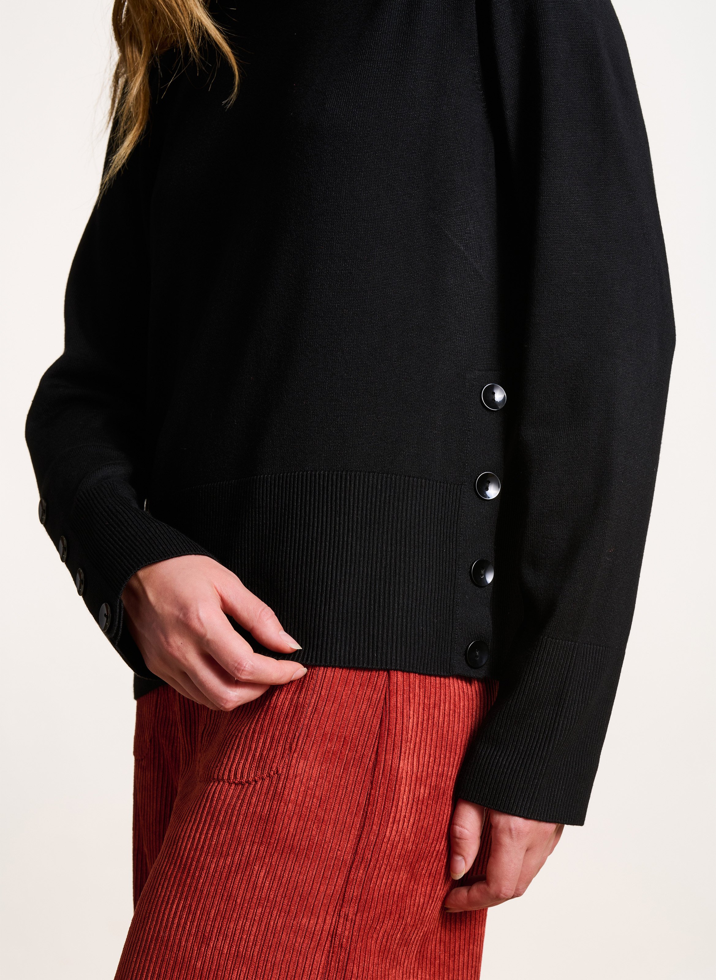 Round-neck straight sweater LA FEE MARABOUTEE Black