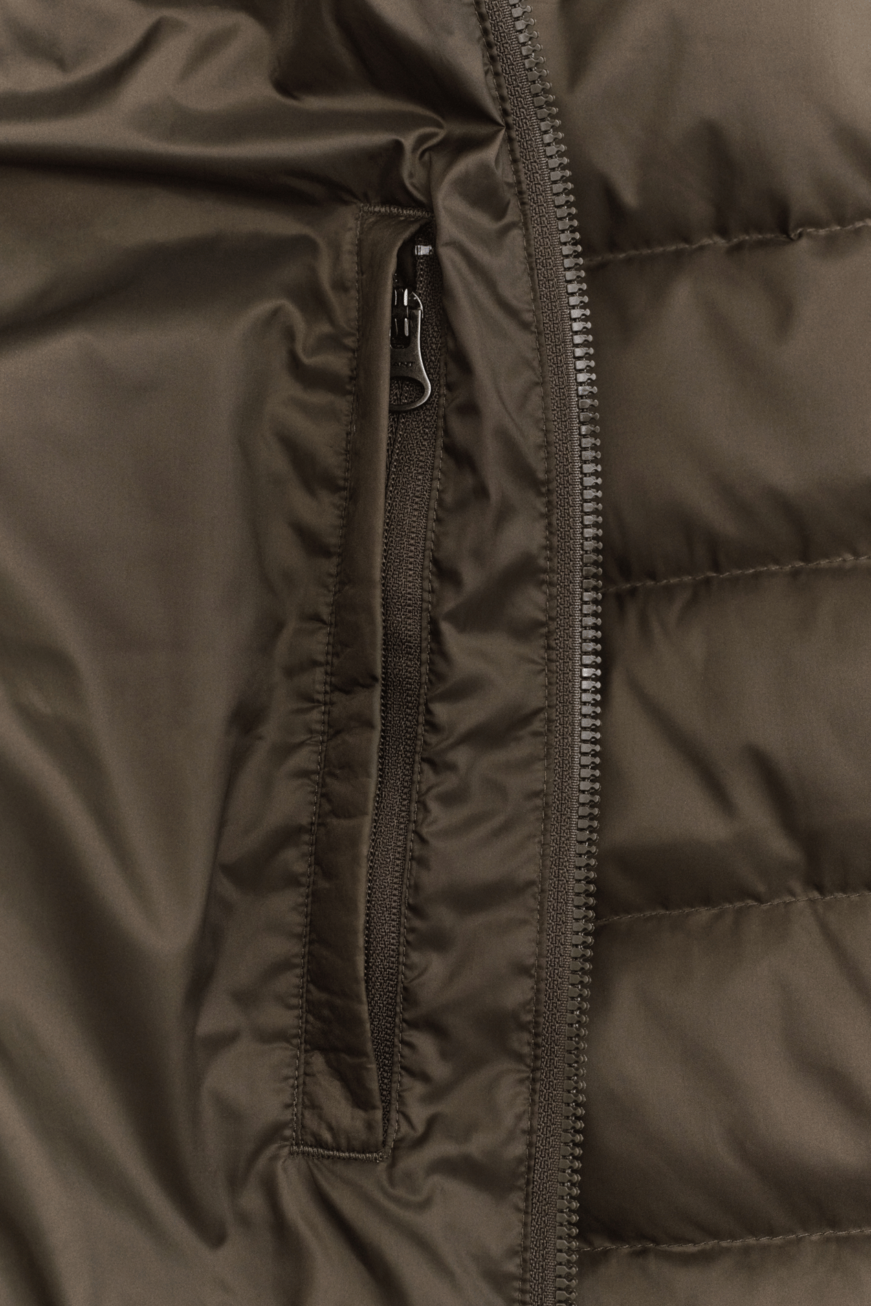 Veste sans manches droite col montant matelassée GANT Marron