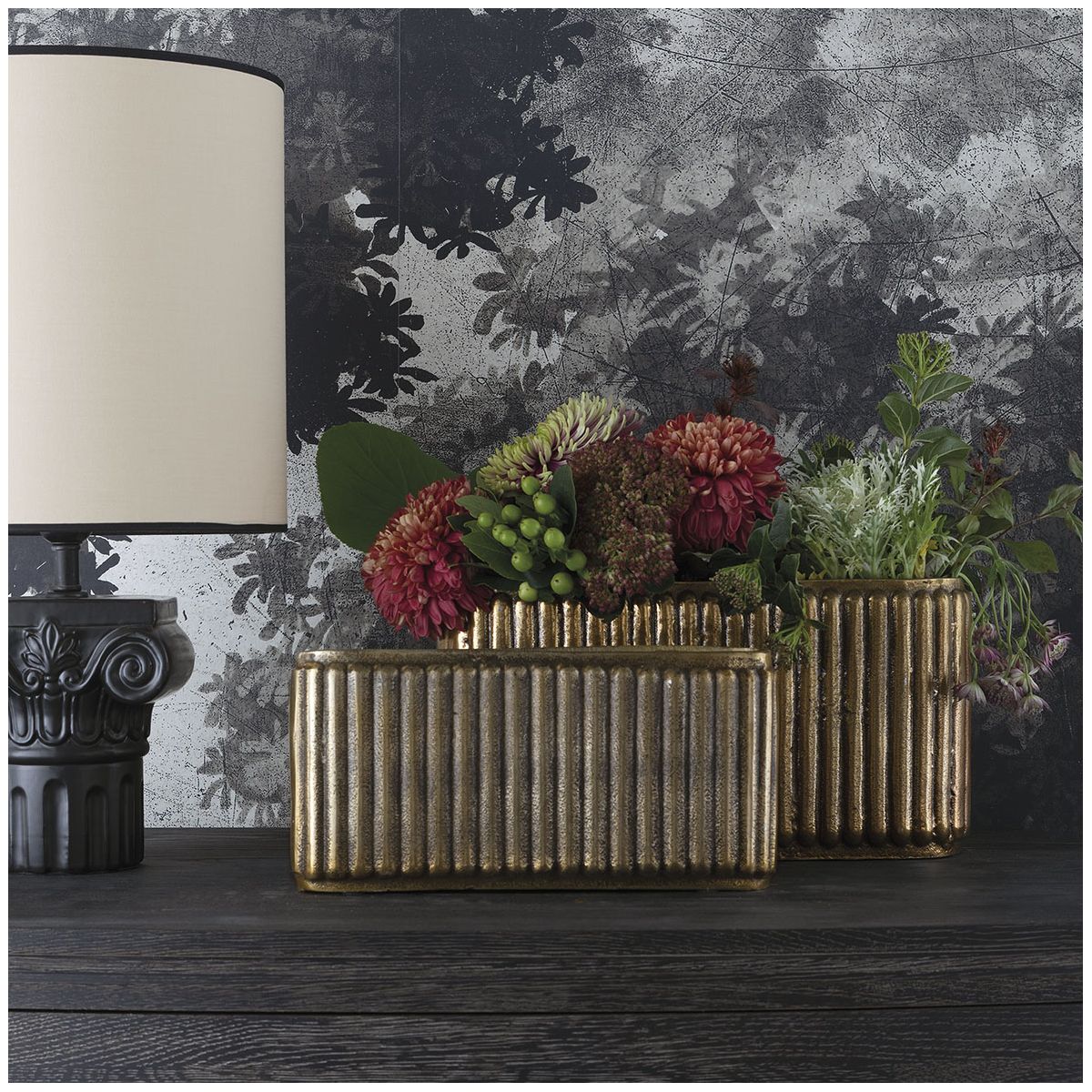 Antique brass finish metal vase - small model BLANC D'IVOIRE Golden