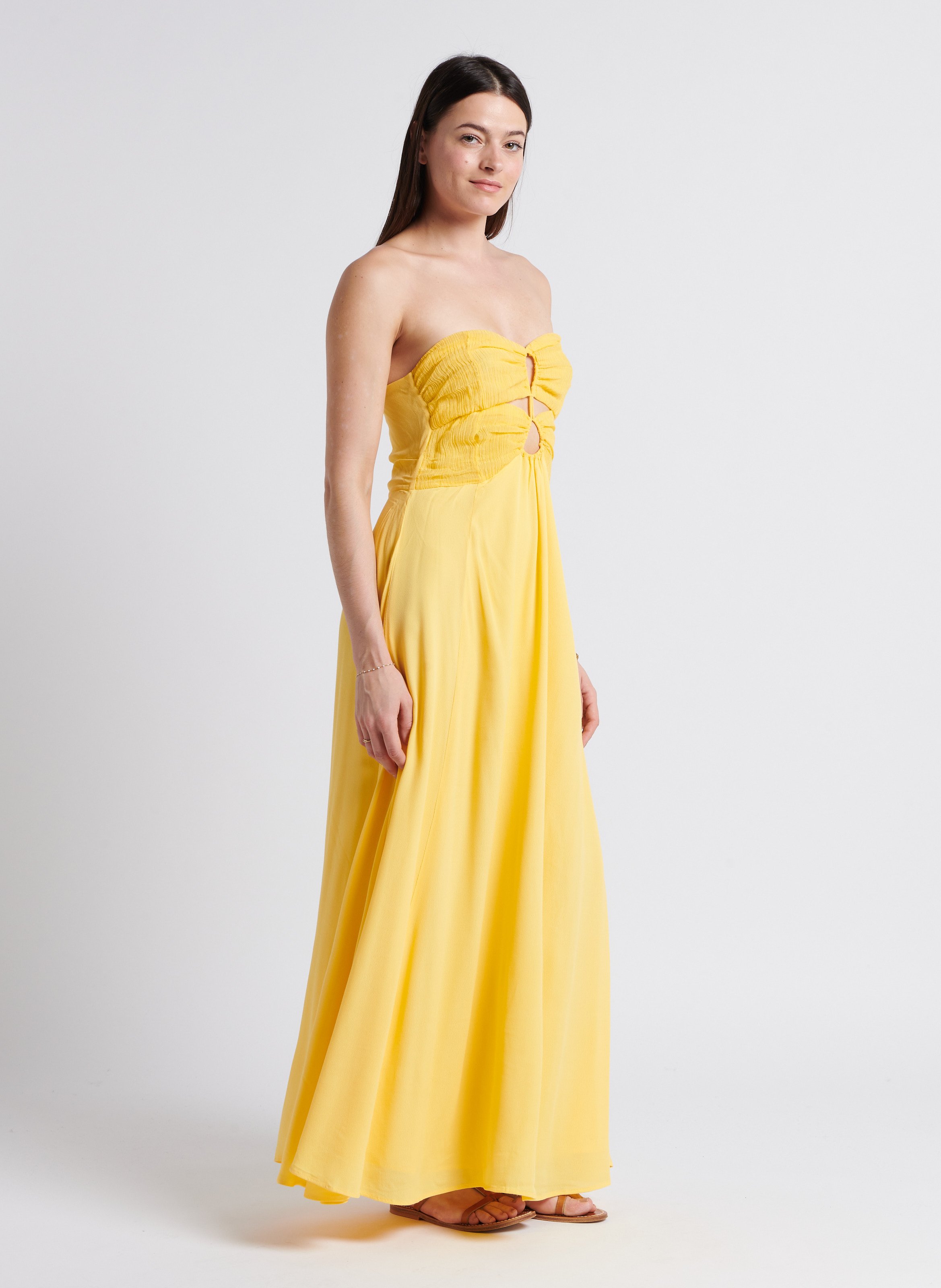 Lange, strapless jurk van linnen en zijdemix KARMA KOMA Geel