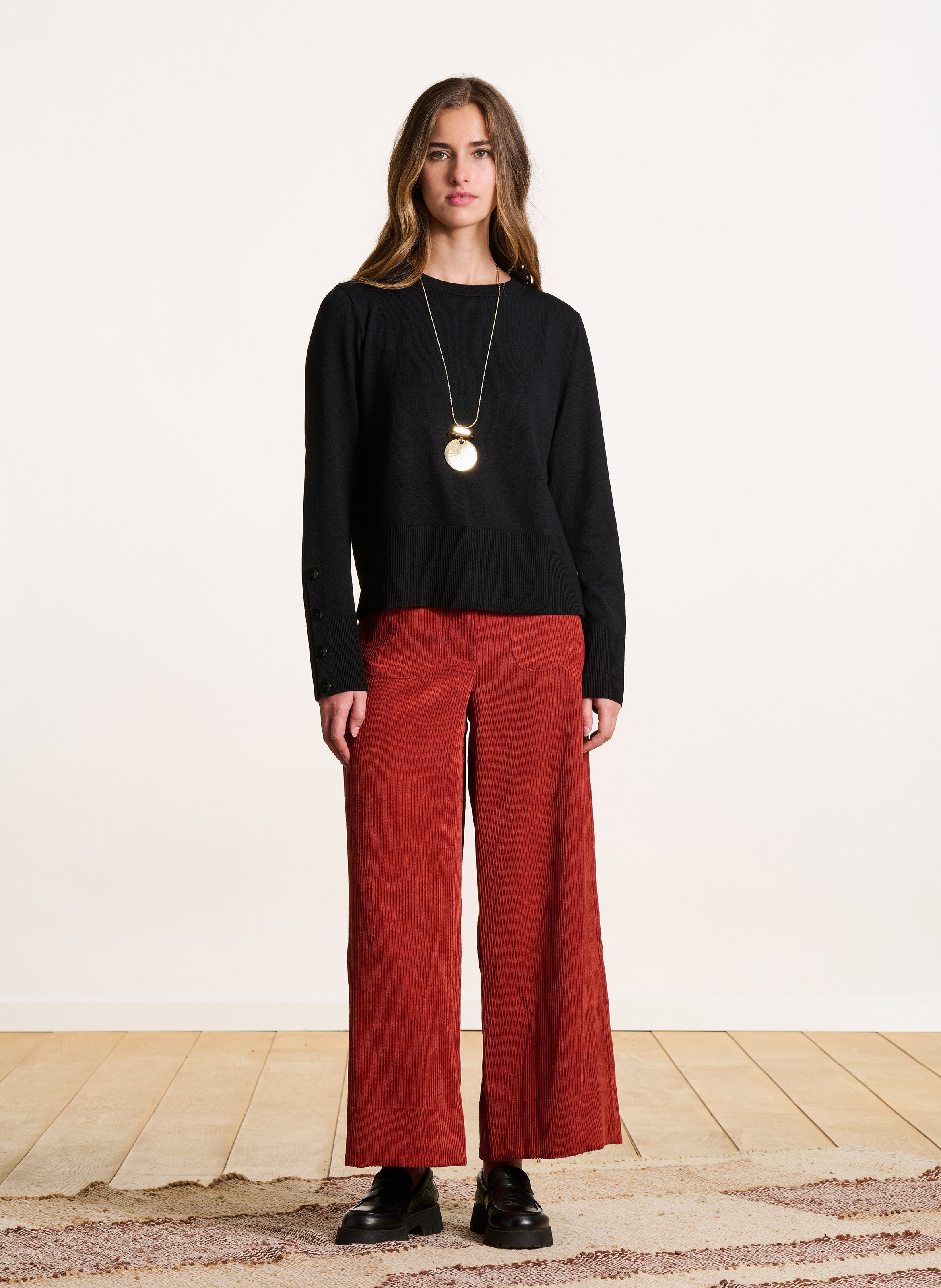 Round-neck straight sweater LA FEE MARABOUTEE Black