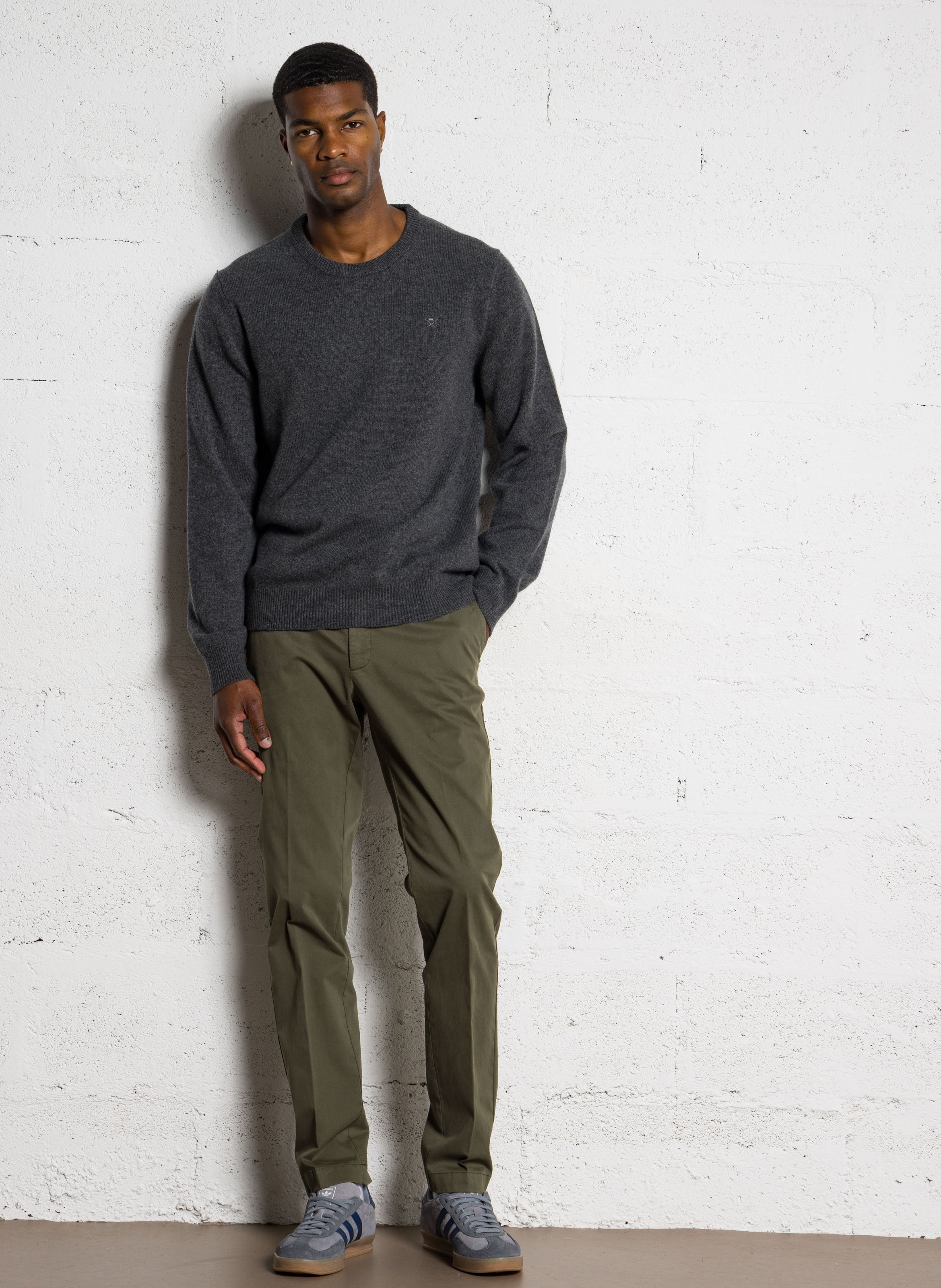 Rundhalsausschnitt Pullover aus Wolle HACKETT Grau