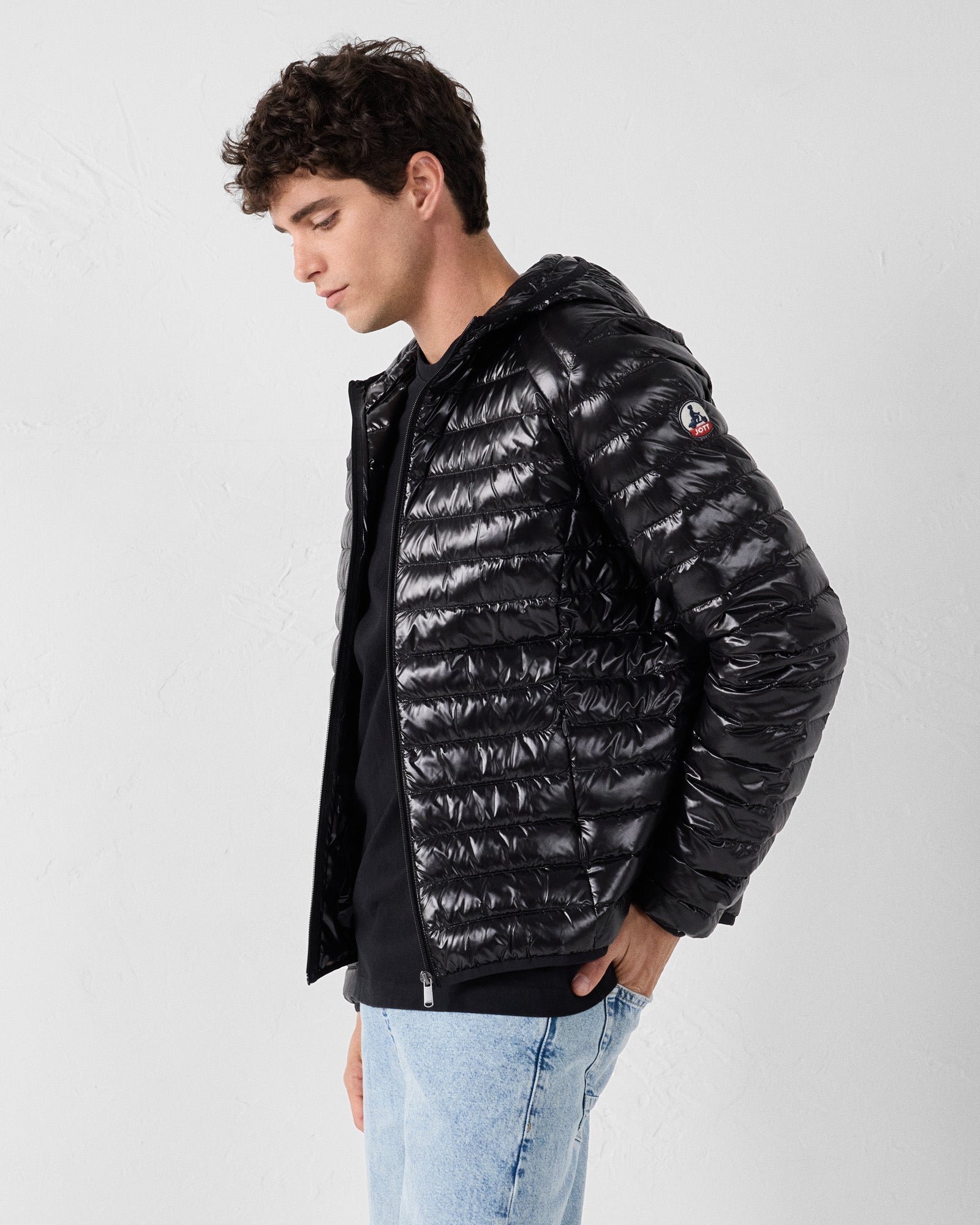 Shiny hooded lightweight down jacket. JOTT Black