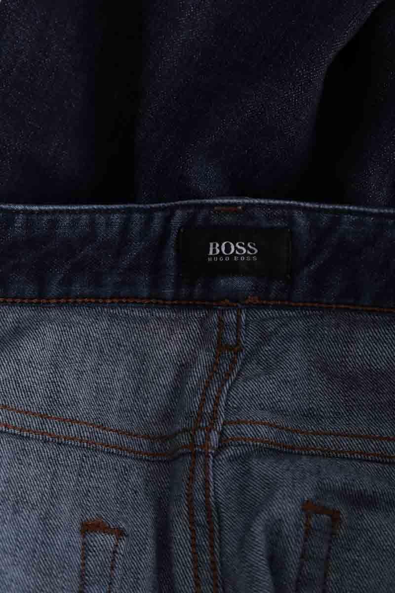 - Straight-leg jeans
- 5 pockets
- Straight cut
- Faded effect BOSS - SECONDE MAIN Blue