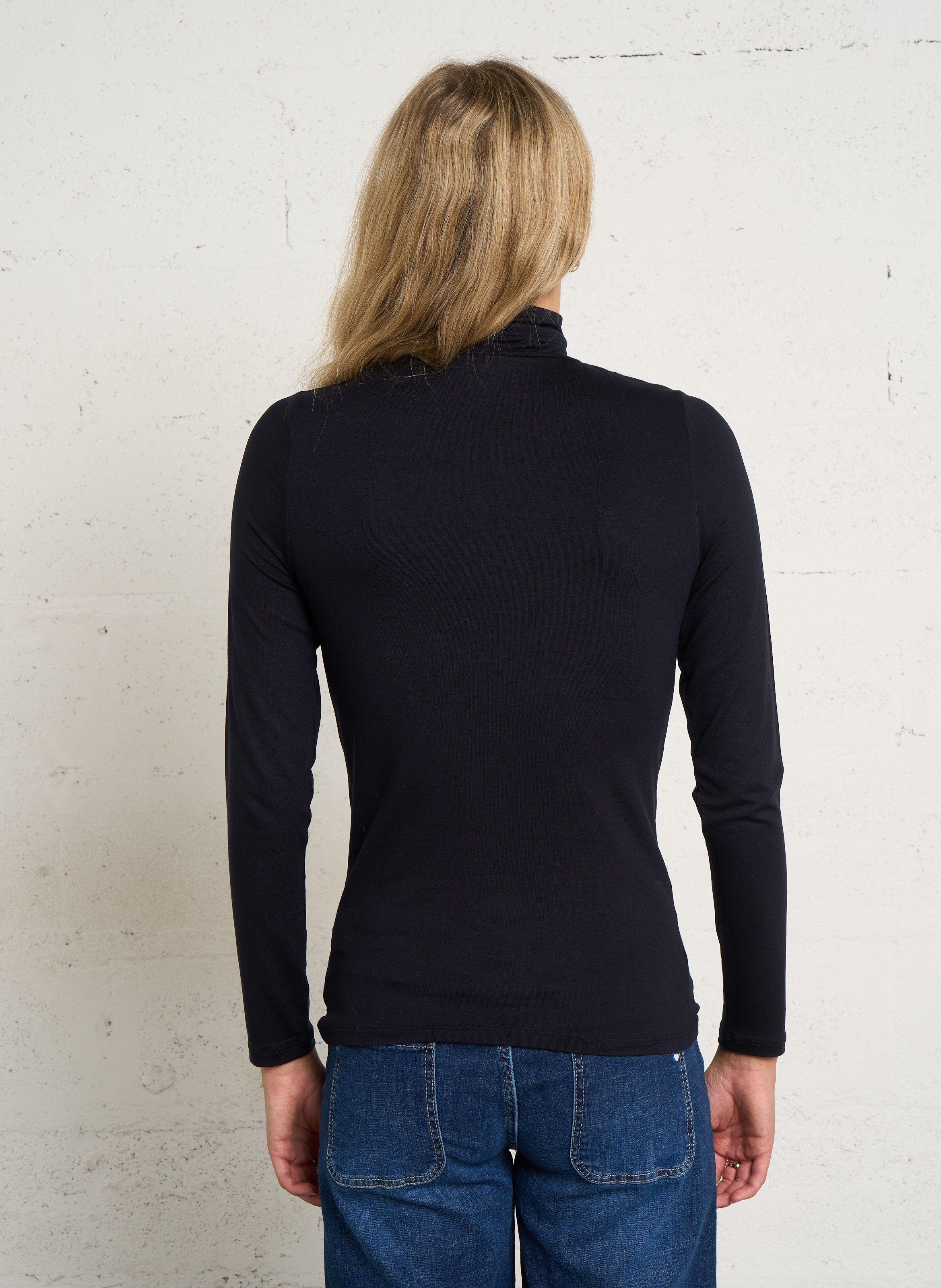 Straight turtleneck T-shirt MAJESTIC FILATURES Blue