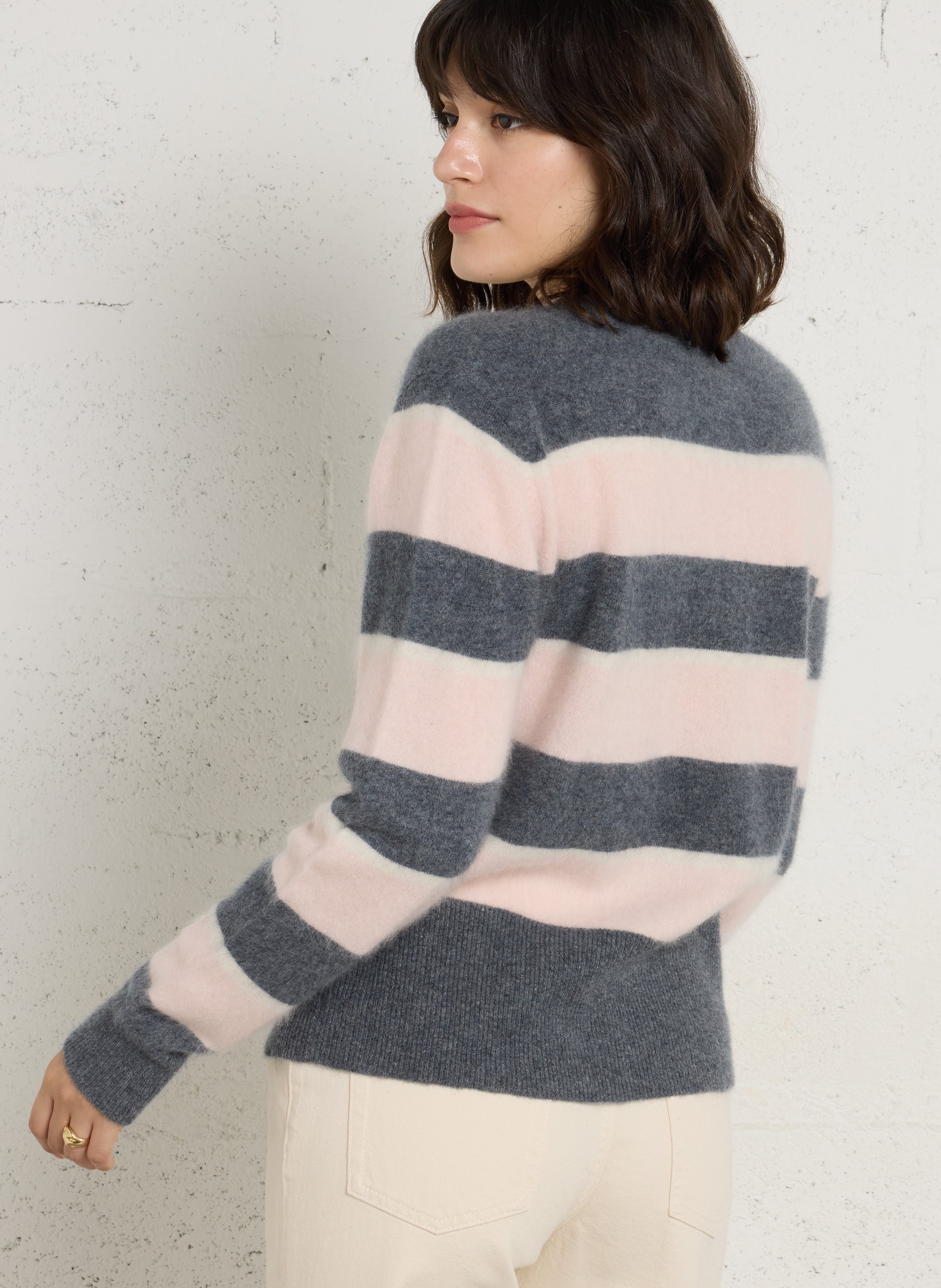 Pull droit col rond rayé en laine BERENICE Rose