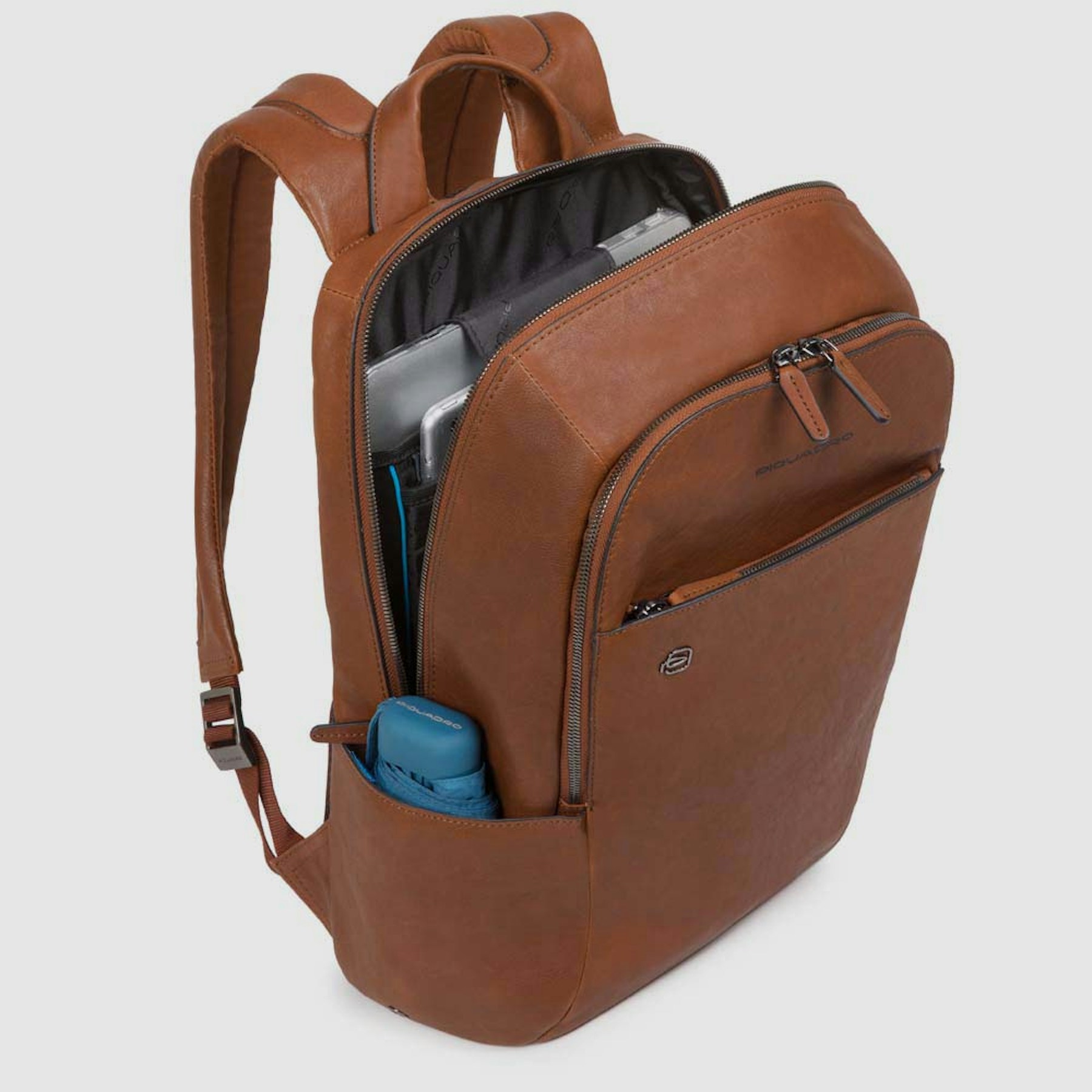 Leather backpack PIQUADRO Brown