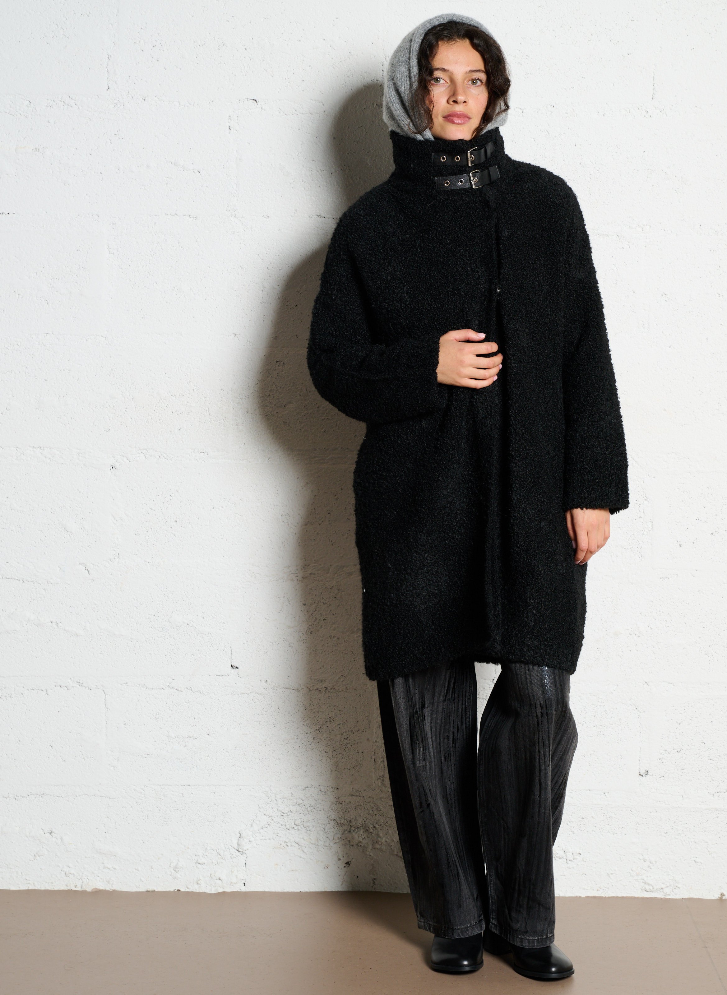 Weiter Mantel mit Stehkragen und Bouclé-Muster LIU JO Schwarz