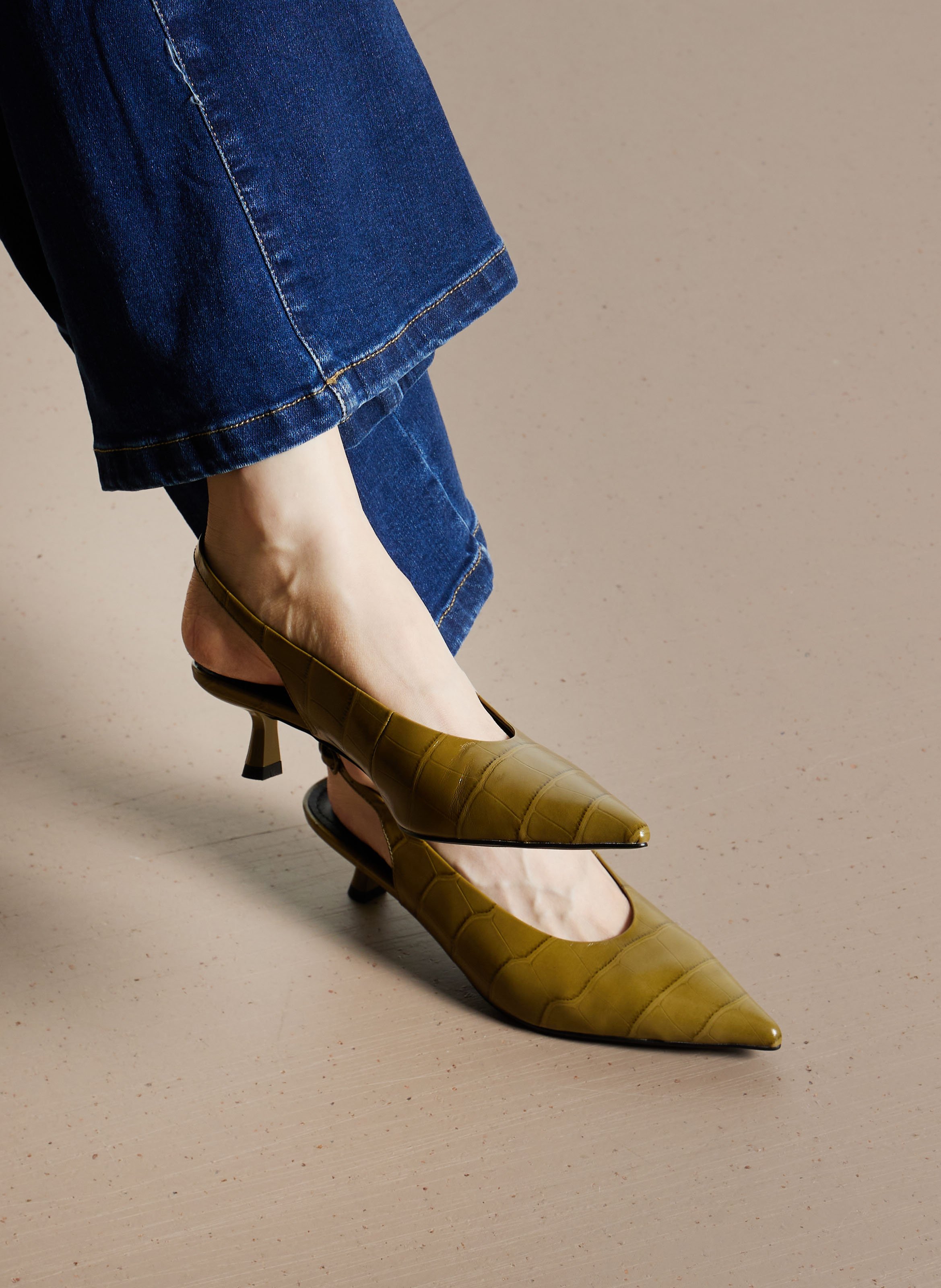 Crocodile-effect leather pumps BIBI LOU Khaki