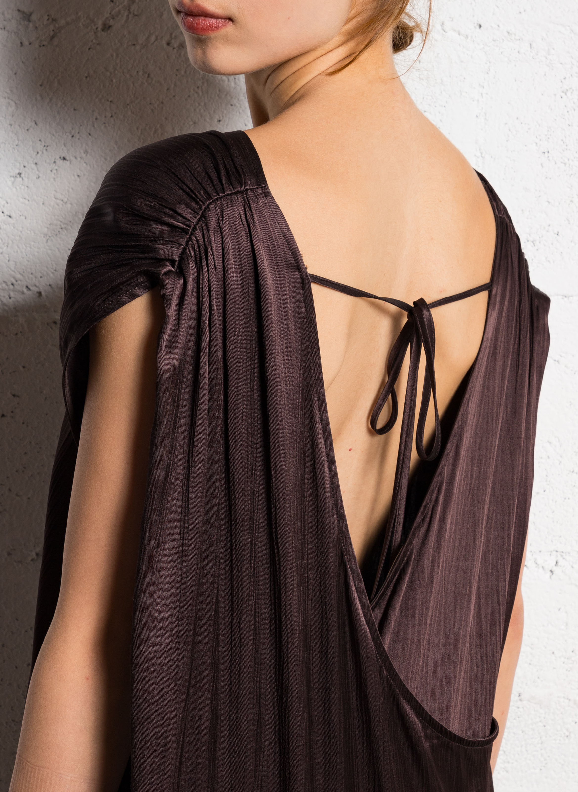 Long satin dress ATTIC AND BARN Brown