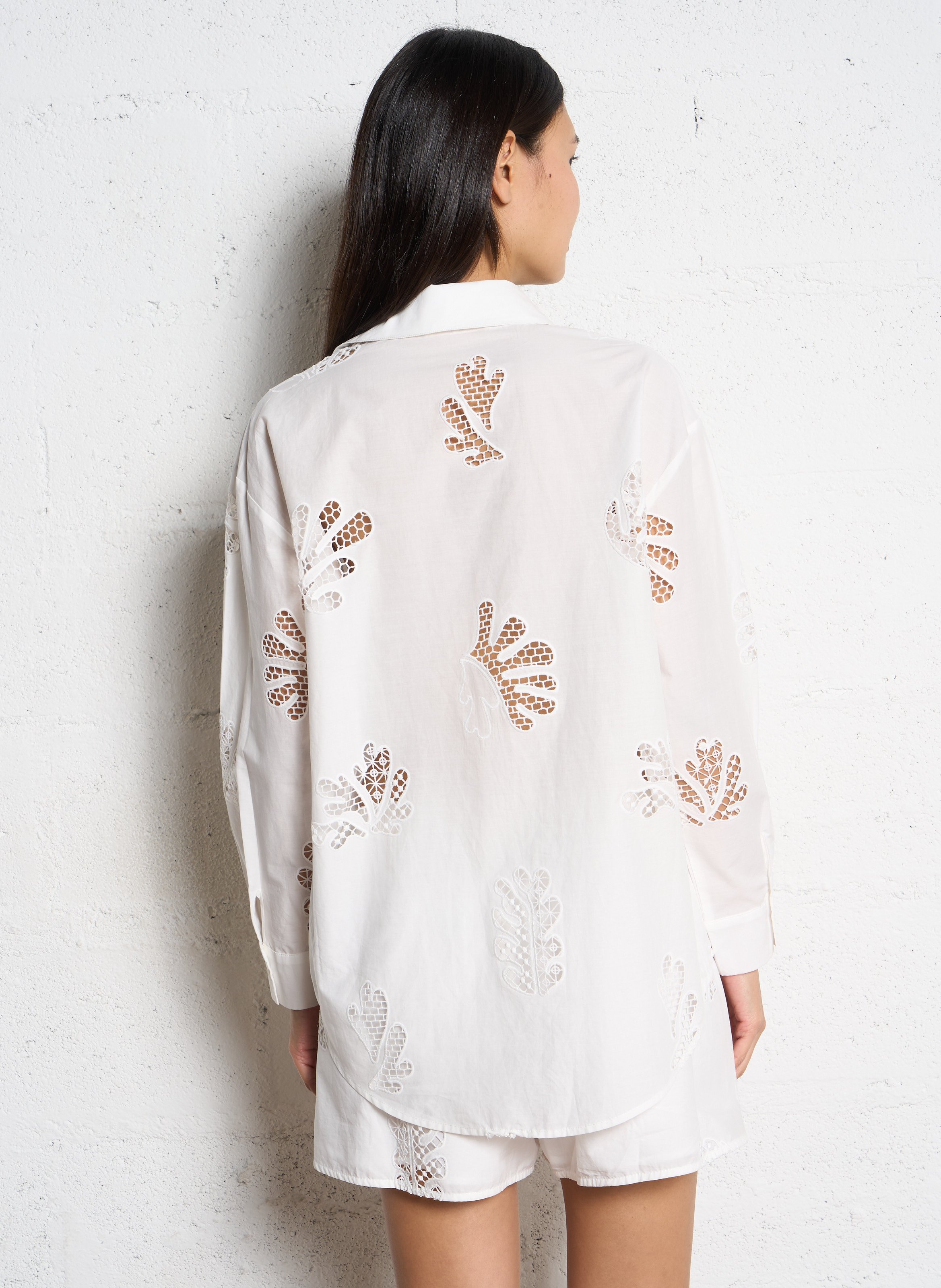 Oversized blouse van biokatoen met klassieke kraag SUNCOO Wit