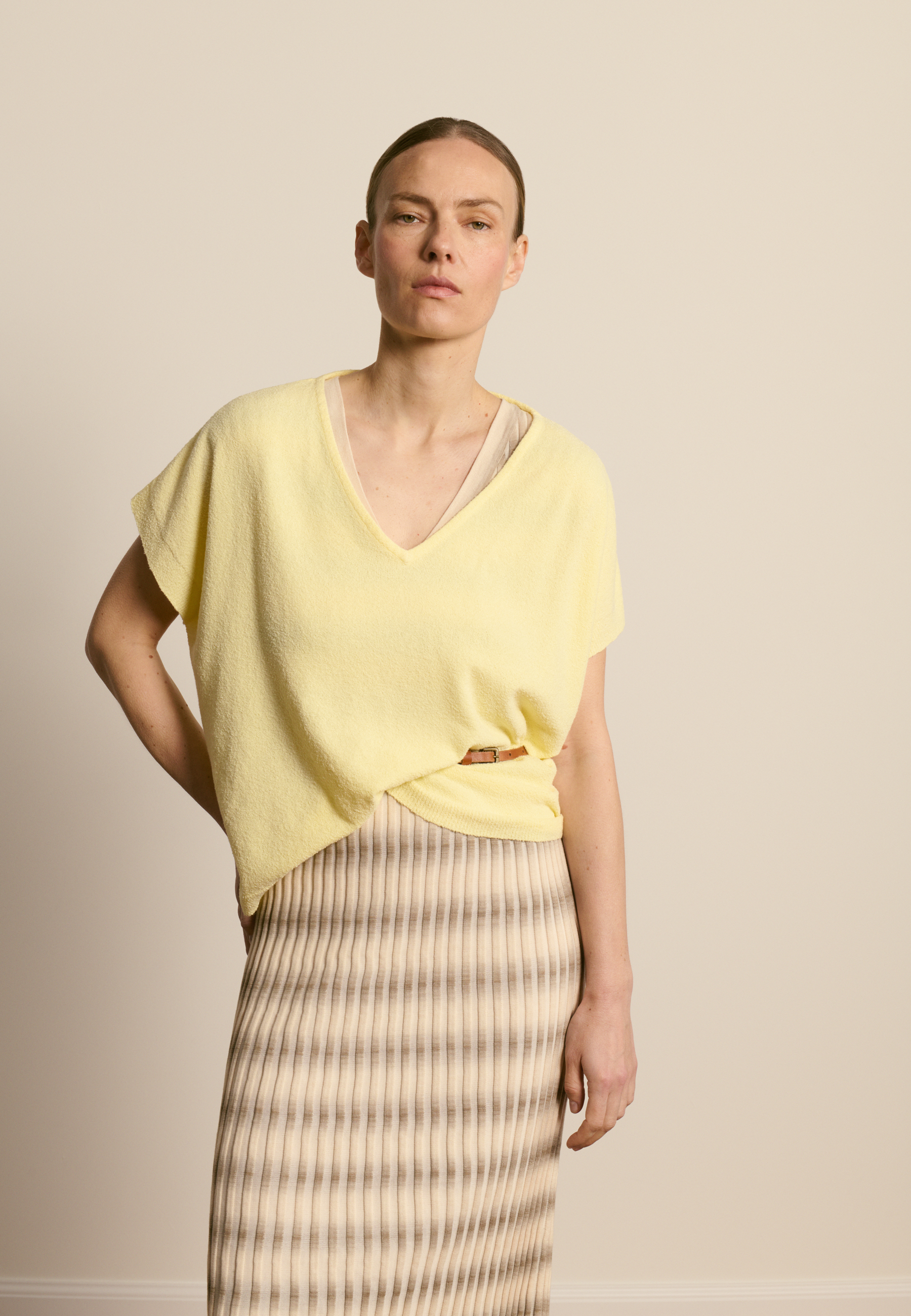 V-neck cotton t-shirt with bouclé texture MAISON MONTAGUT Yellow