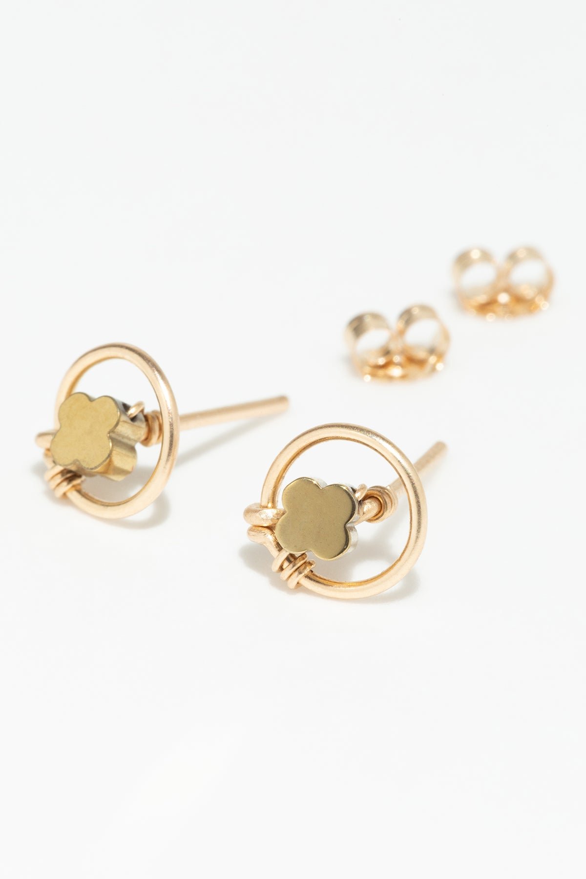 Amaya Flea Market - Pyrite Clover YAY Golden