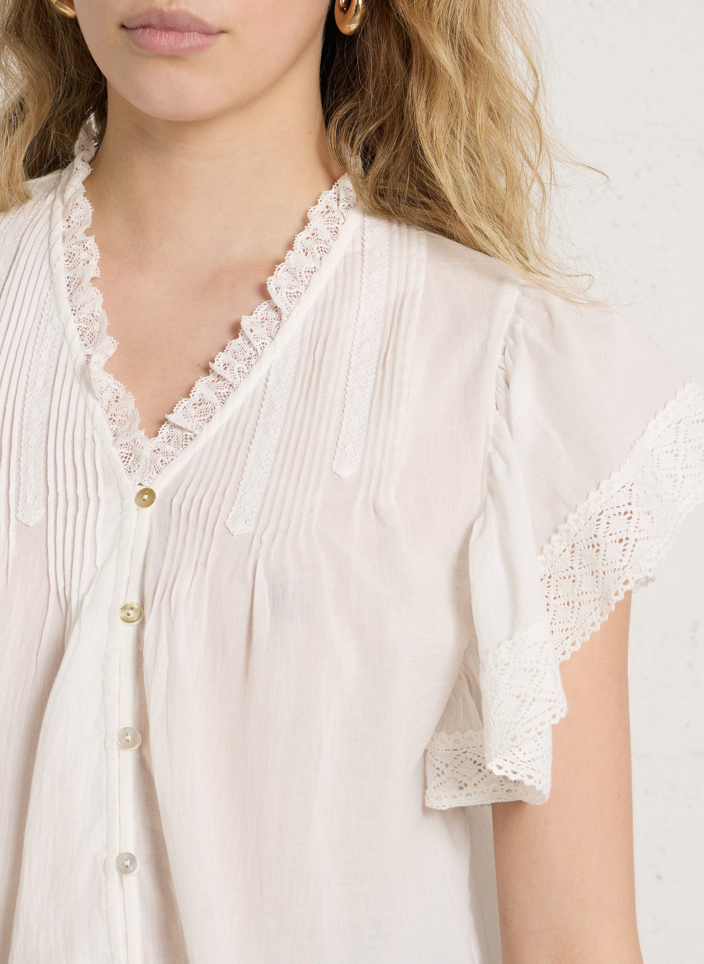 Lace short-sleeve top THE KORNER White