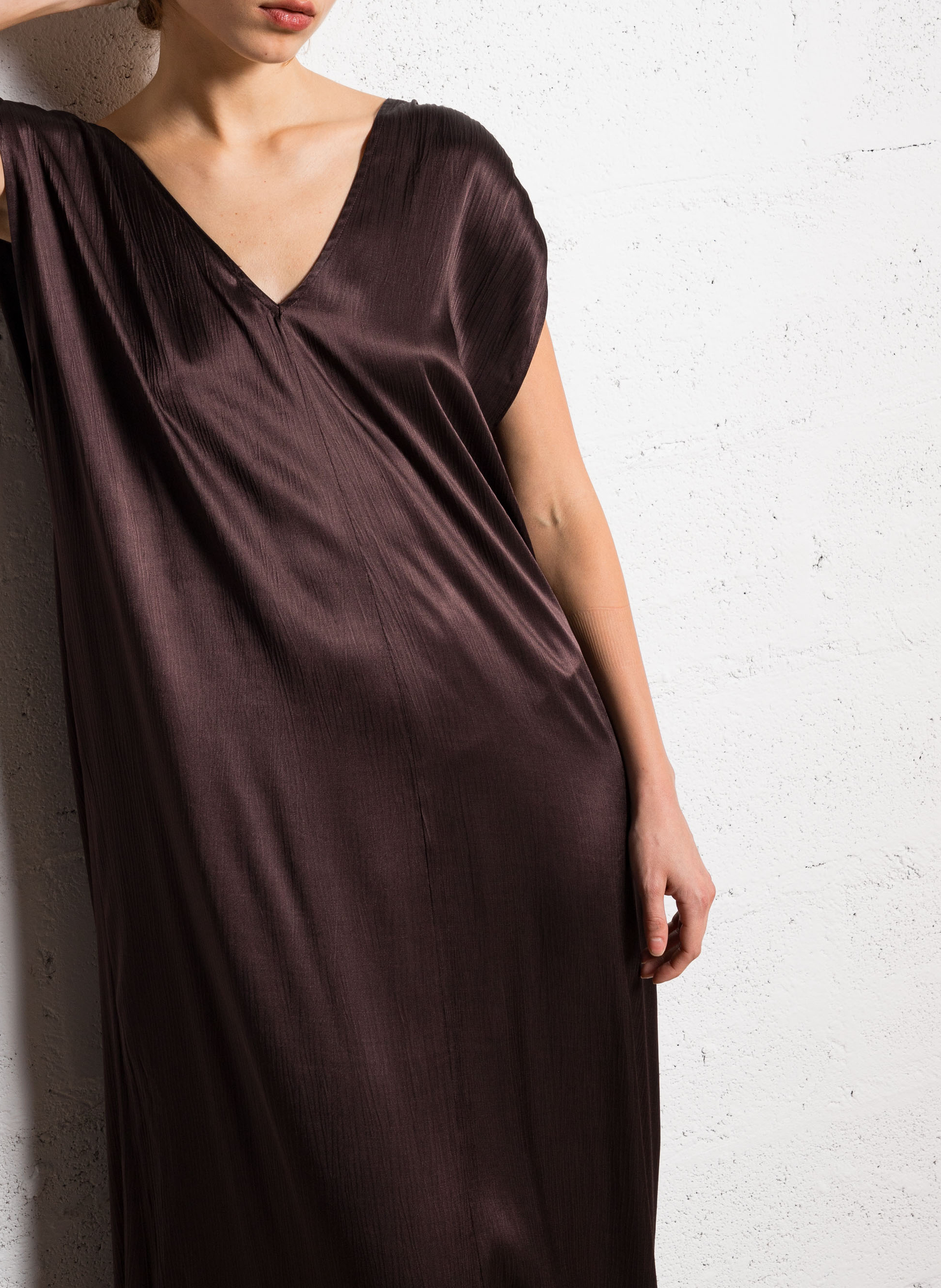 Long satin dress ATTIC AND BARN Brown