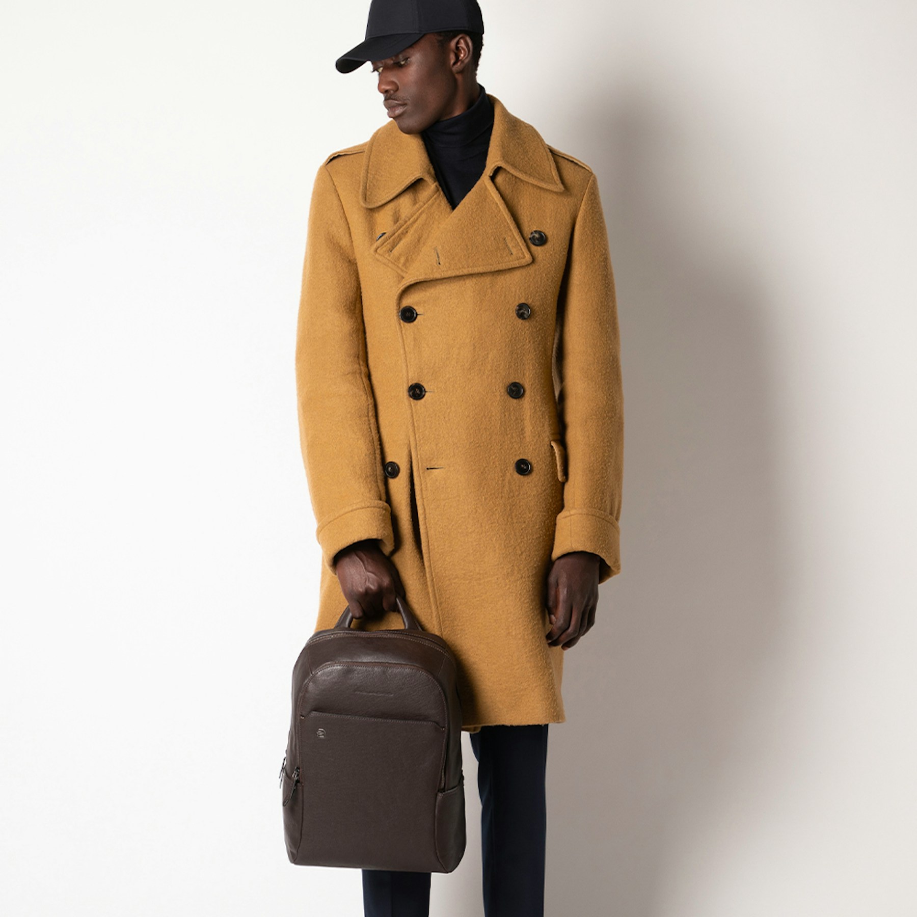 Leather backpack PIQUADRO Brown