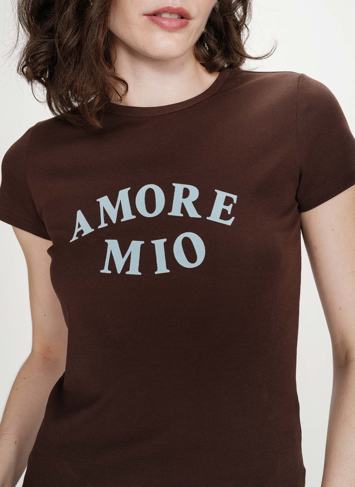 <p>T-shirt with round neck, fitted silhouette, and screen-printed design in blended cotton</p> GRACE ET MILA Brown