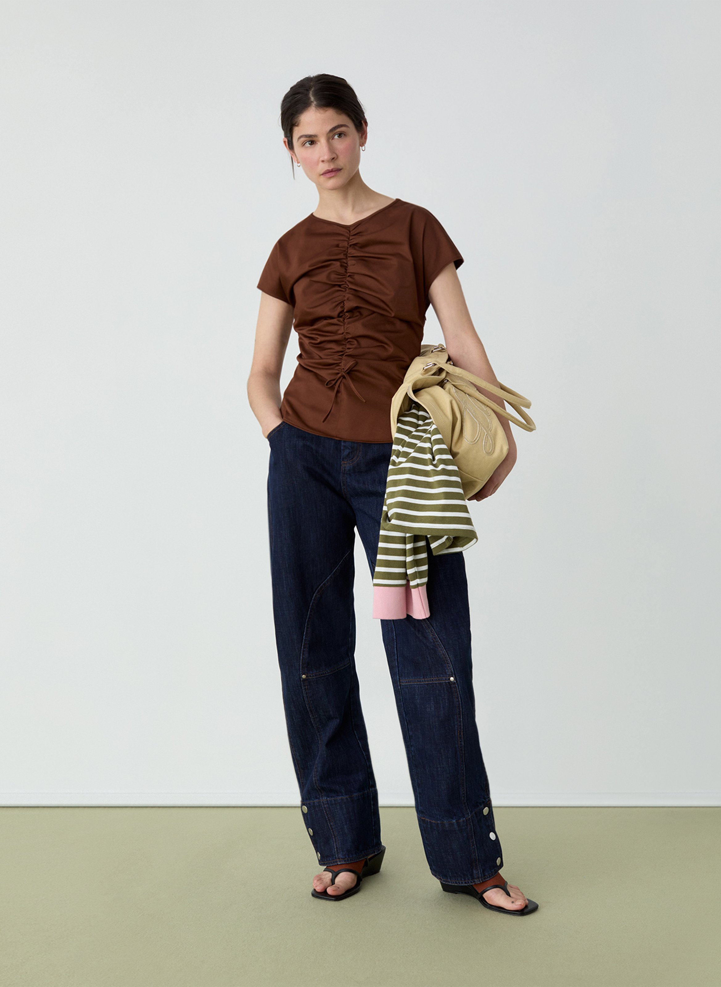 Top con frunces cuello redondo LAAGAM Marron