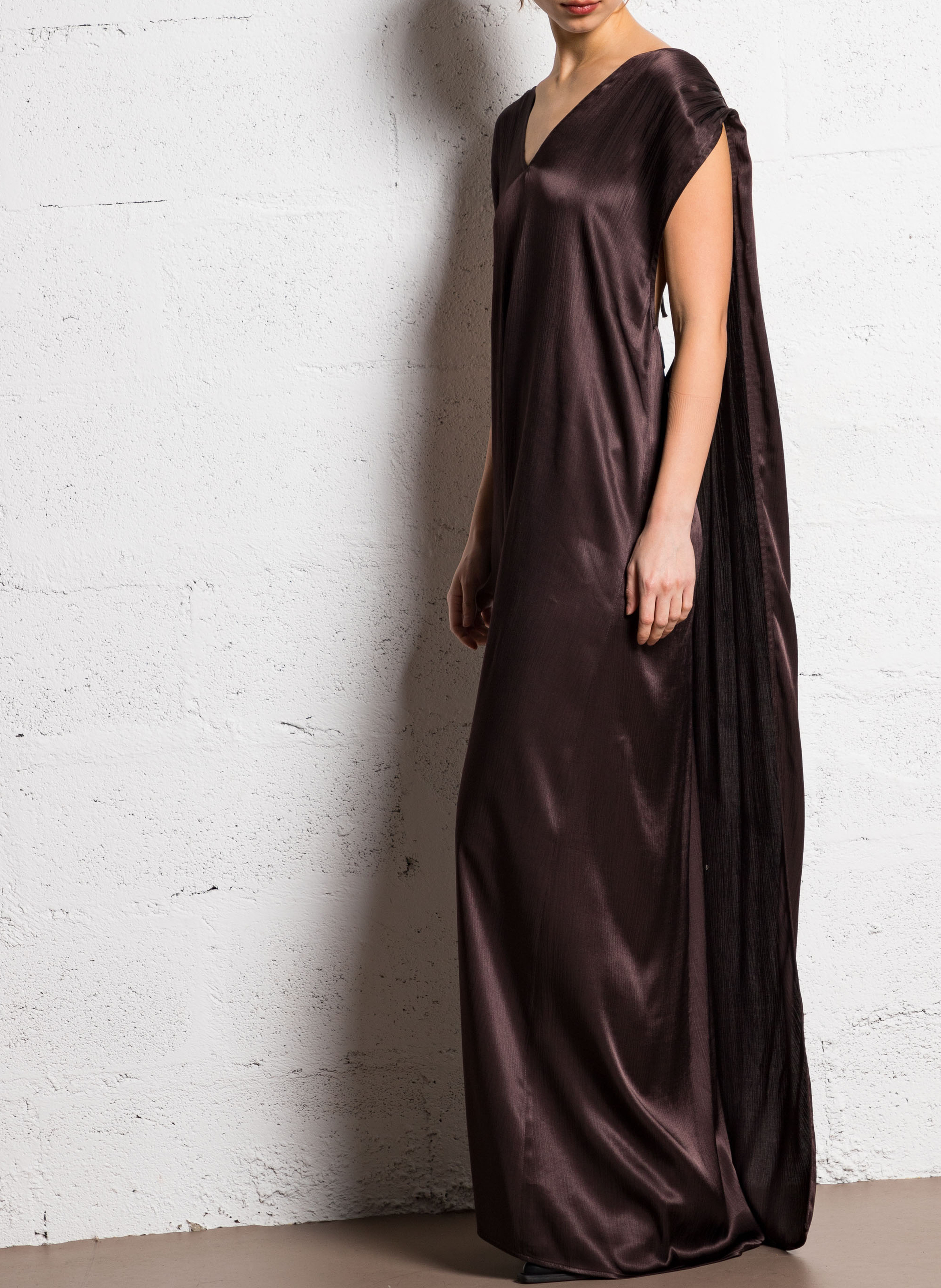 Long satin dress ATTIC AND BARN Brown