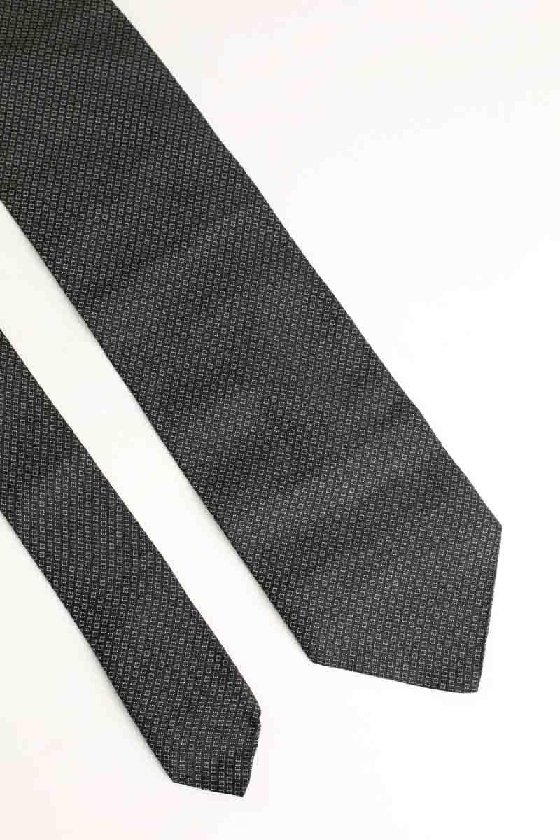 Tie Black