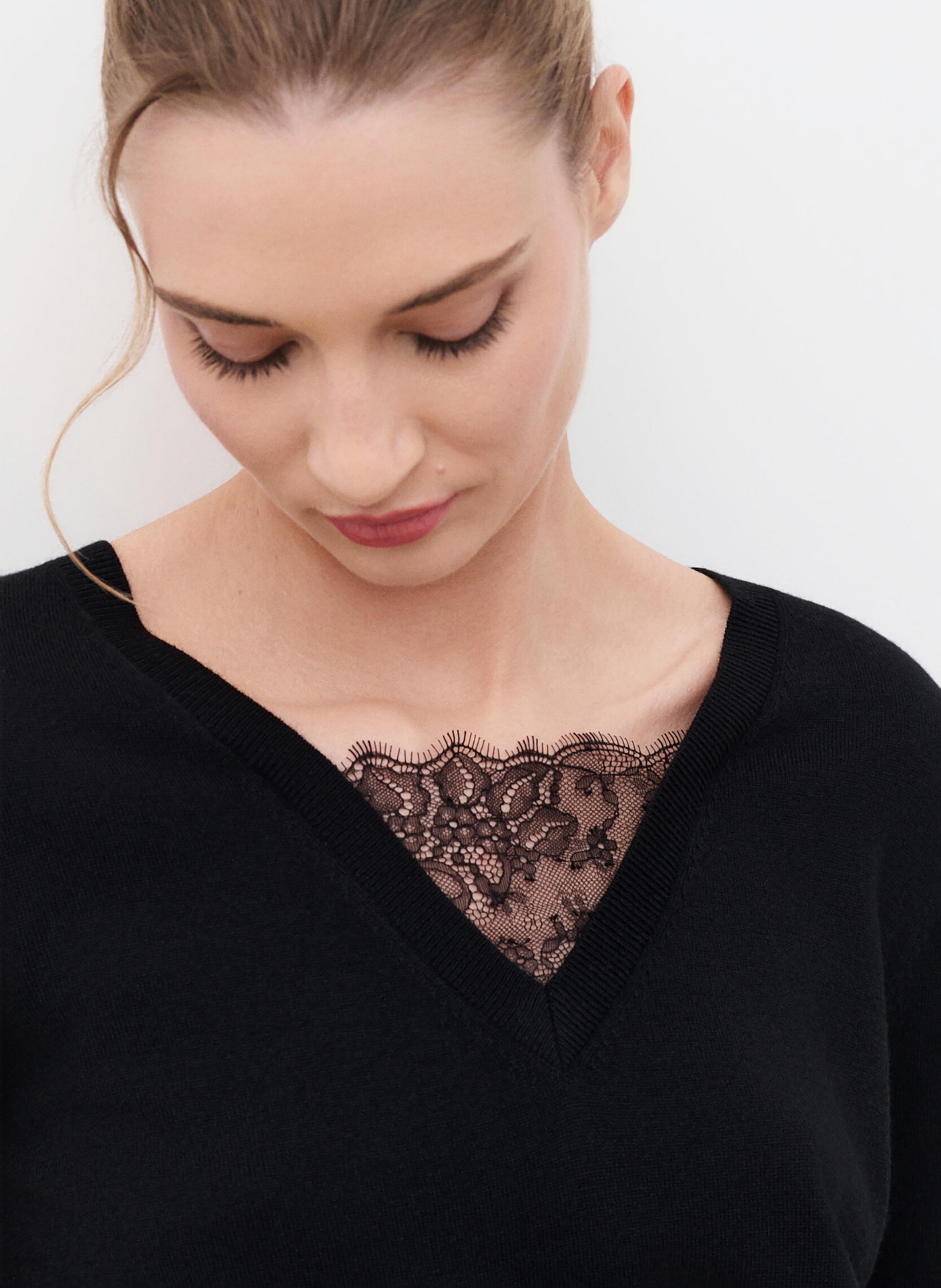 V-Ausschnitt-Pullover aus einer Mischung aus Wolle und Spitze CAROLL Schwarz