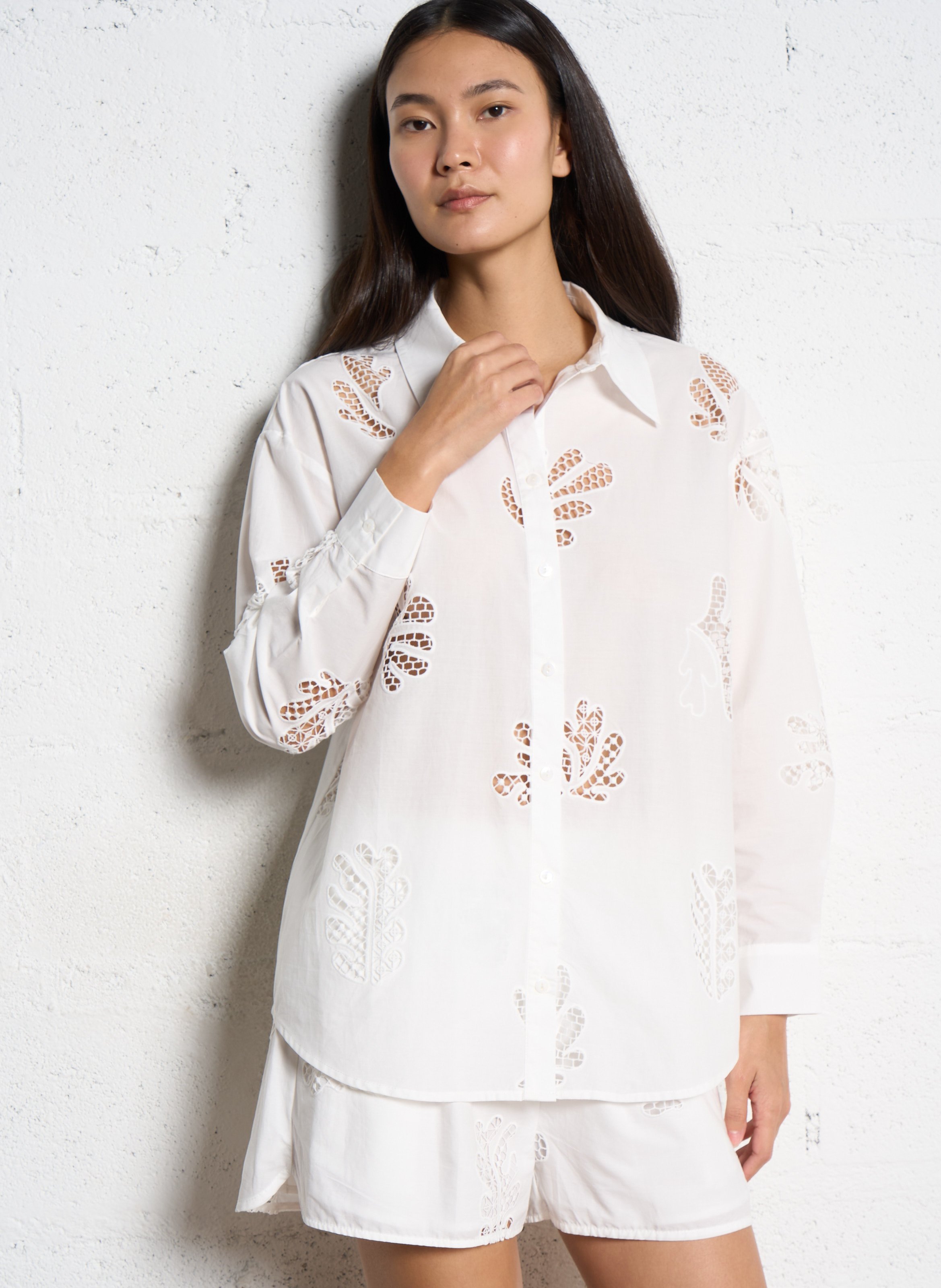 Oversized blouse van biokatoen met klassieke kraag SUNCOO Wit