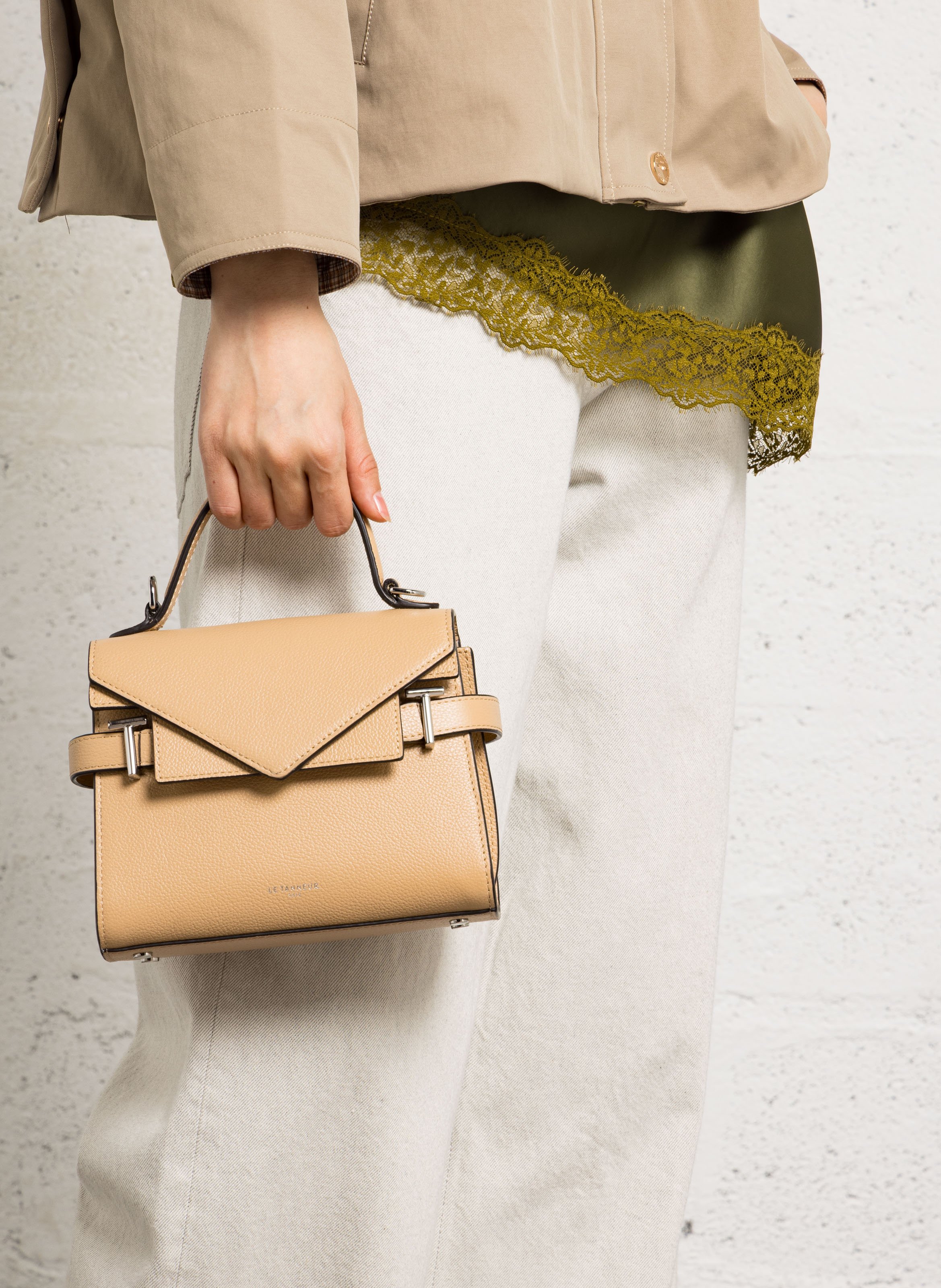 A-line leather skirt Beige