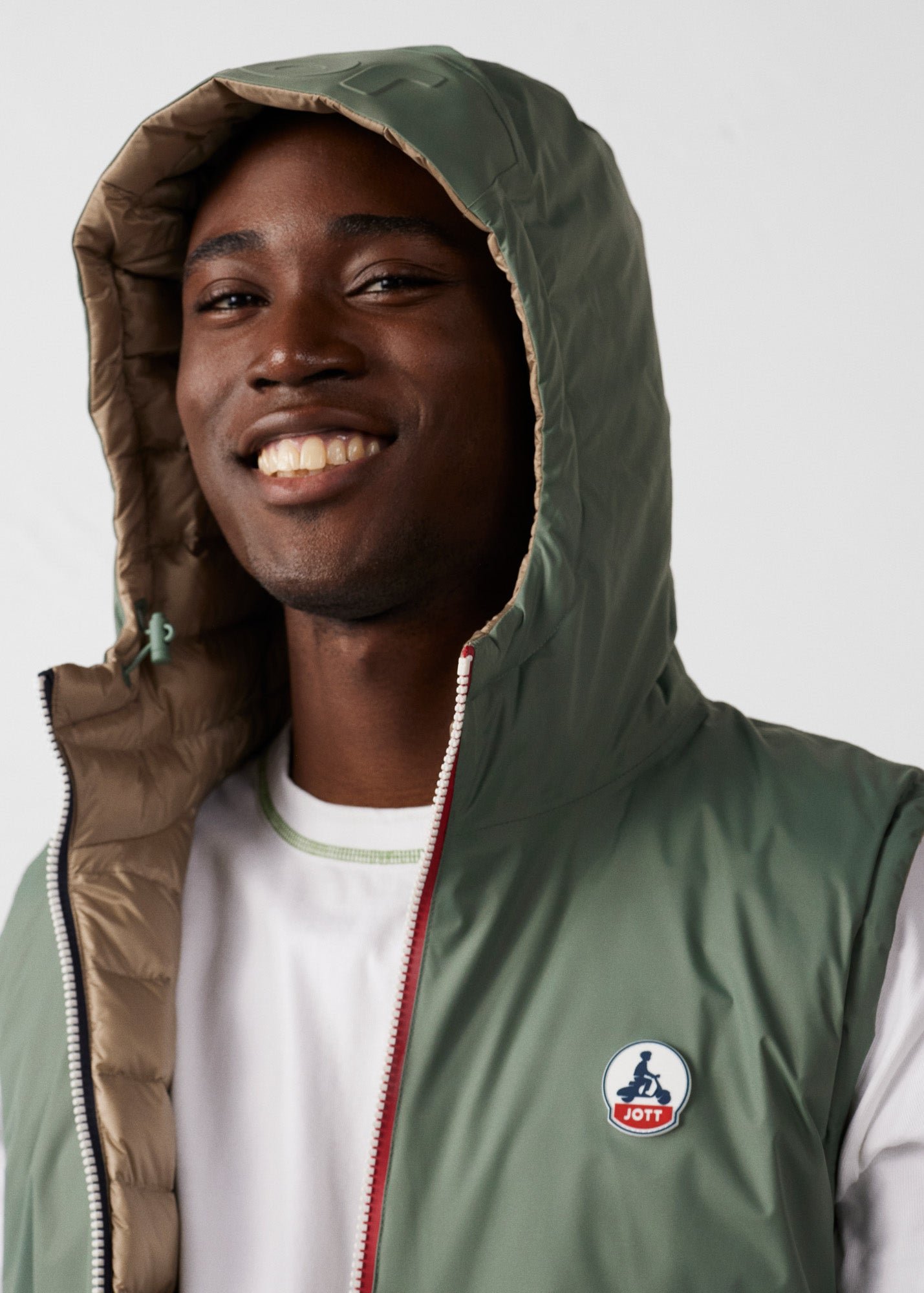 Reversible sleeveless padded jacket 'leudal' JOTT Green