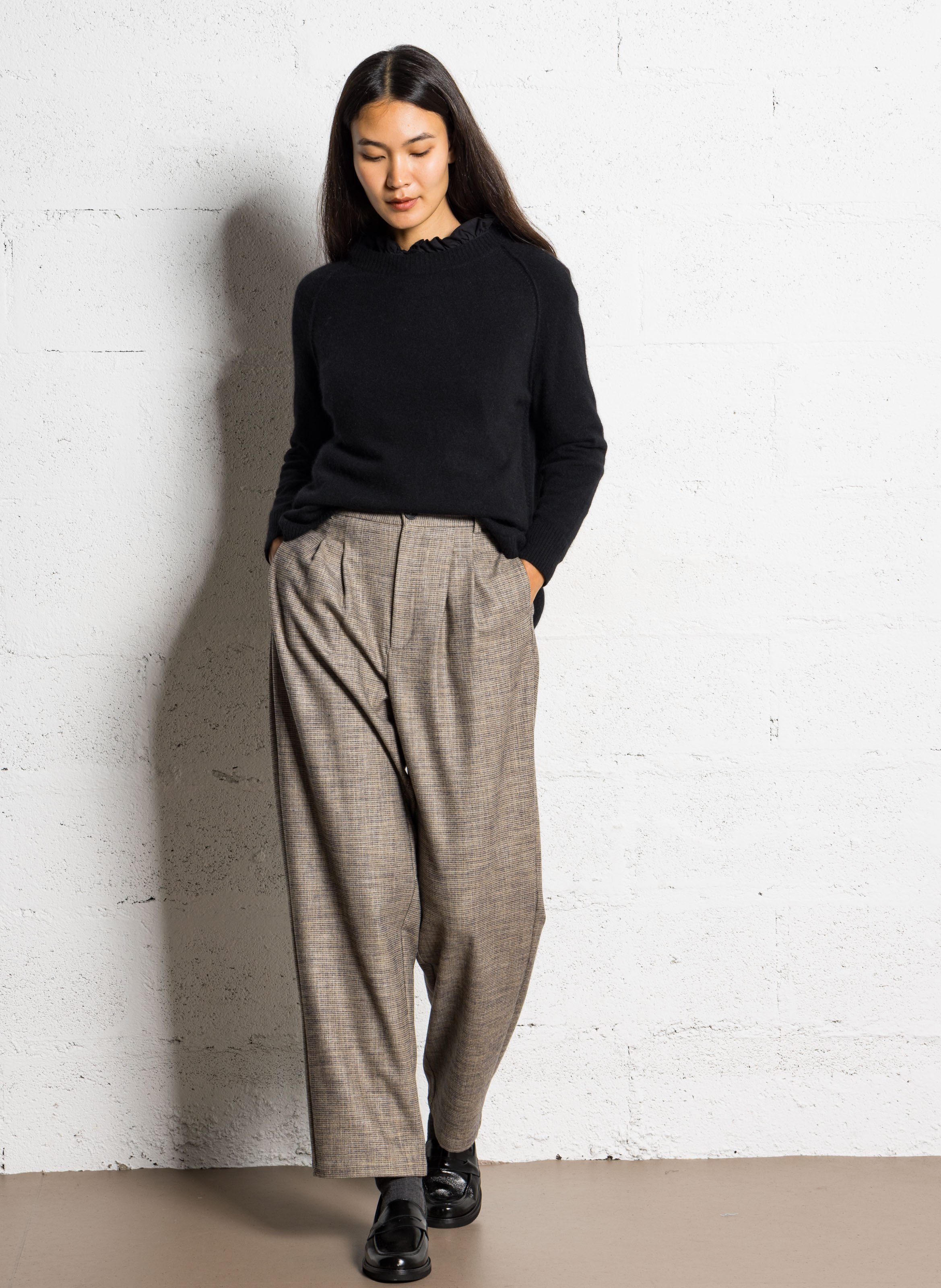 Camilo wool-knit sweater BELLA JONES Black