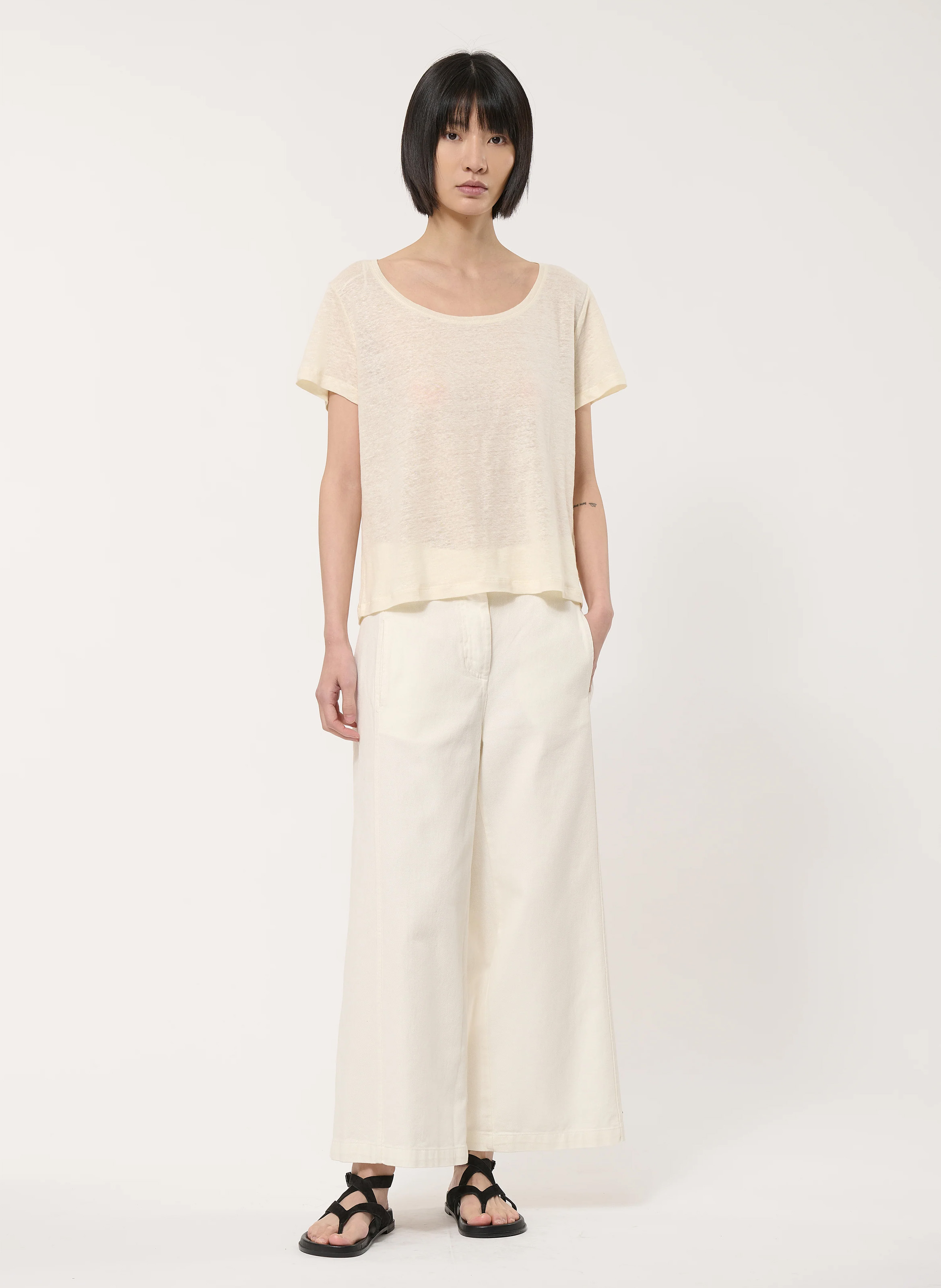 Loose straight linen tee-shirt HUMILITY Beige