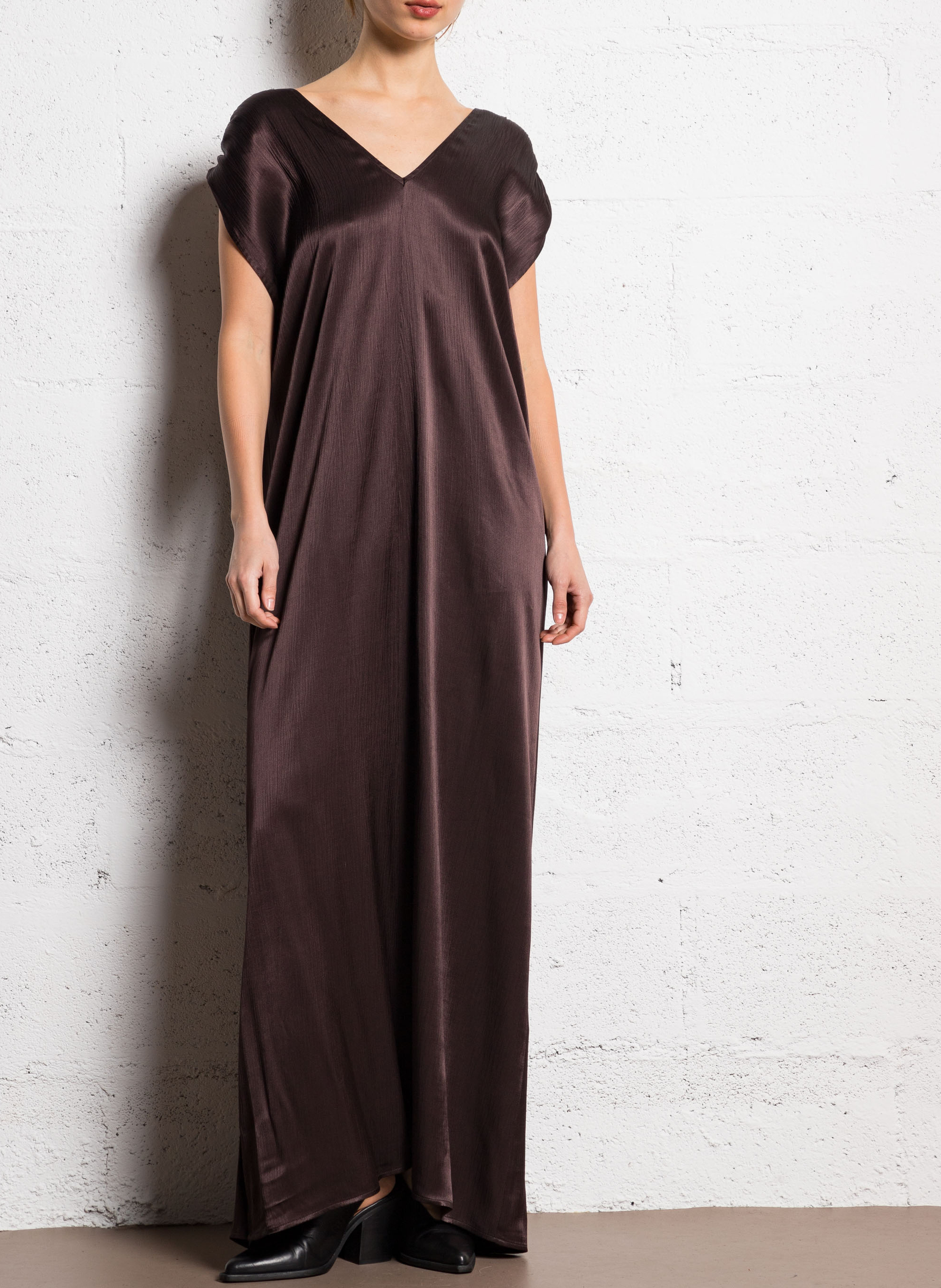 Long satin dress ATTIC AND BARN Brown
