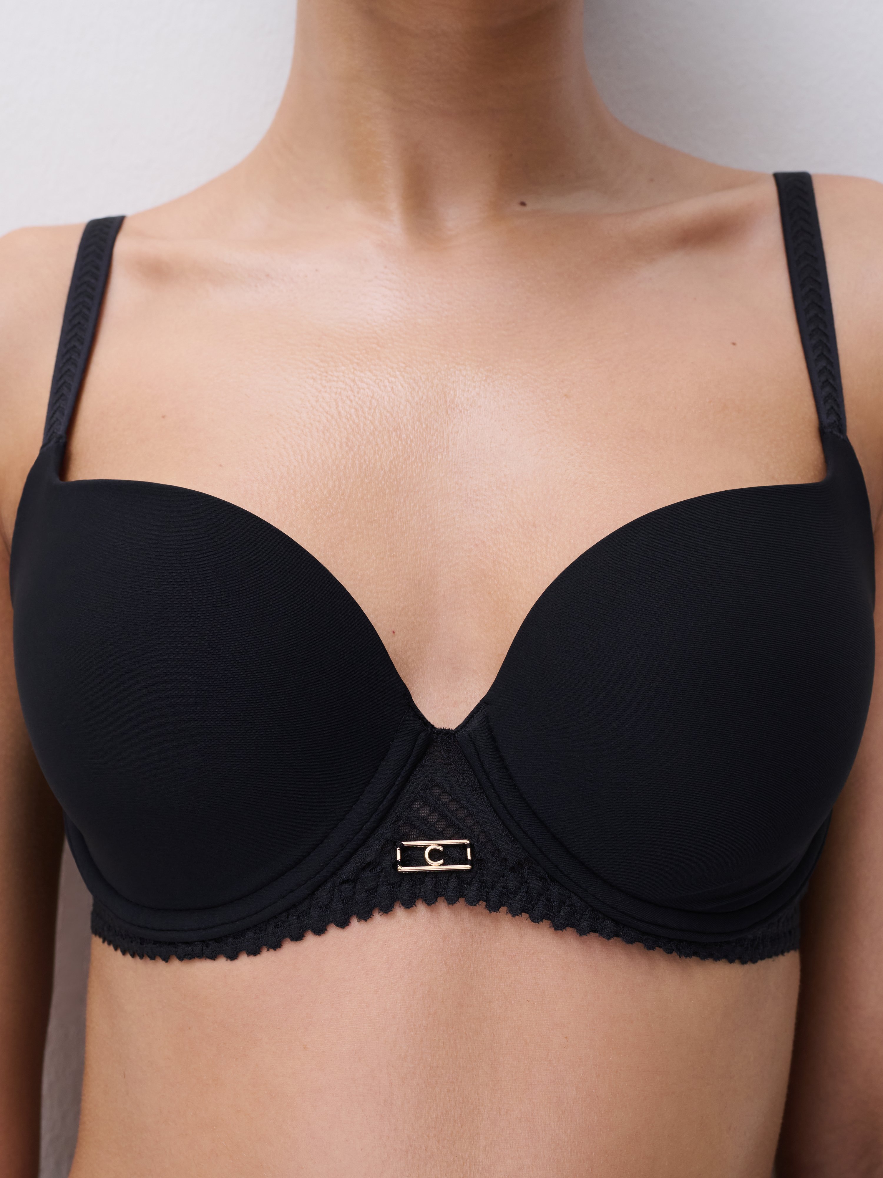 Full-cup bra CHANTELLE Black