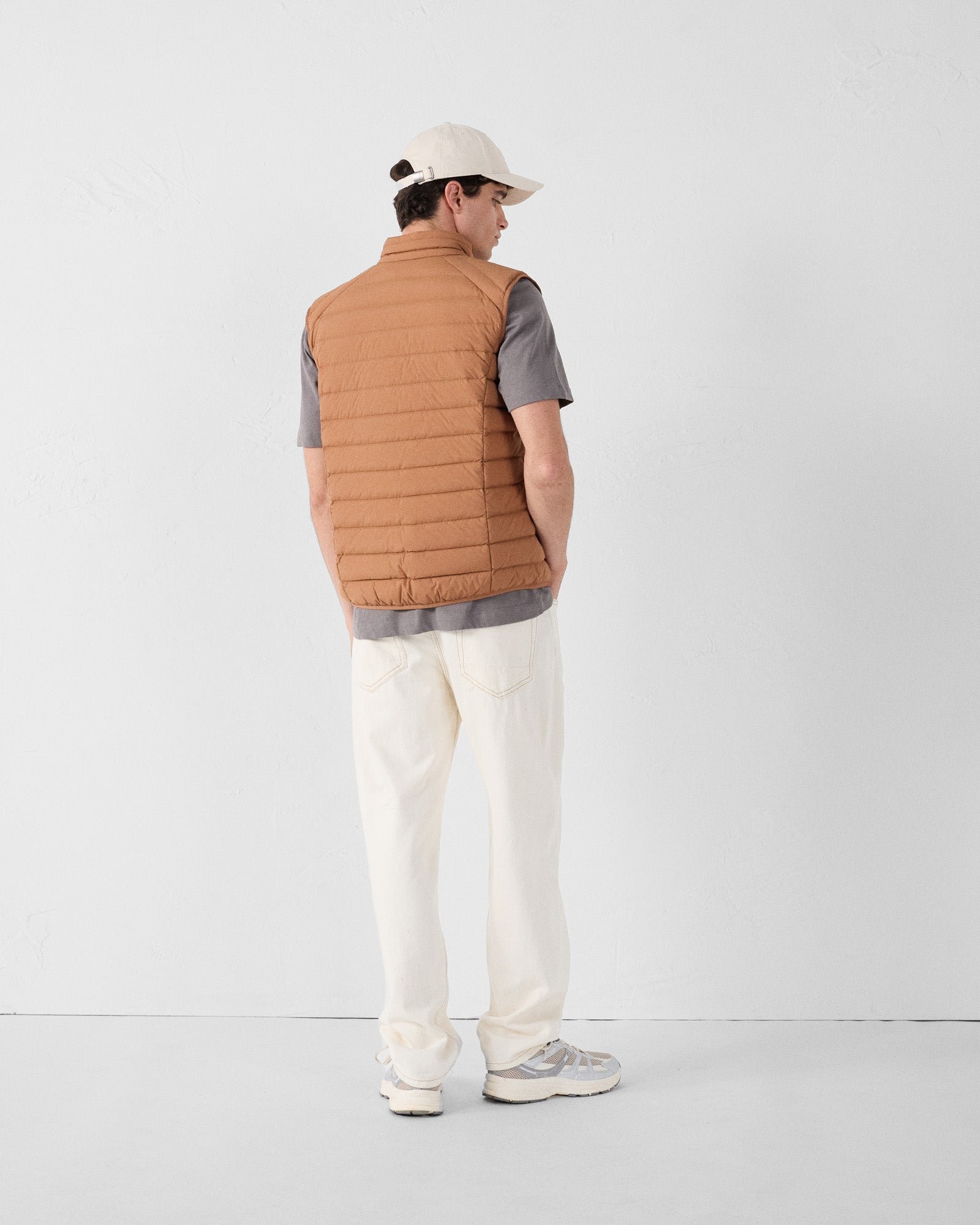 Stretch sleeveless puffer jacket Arafo JOTT Brown