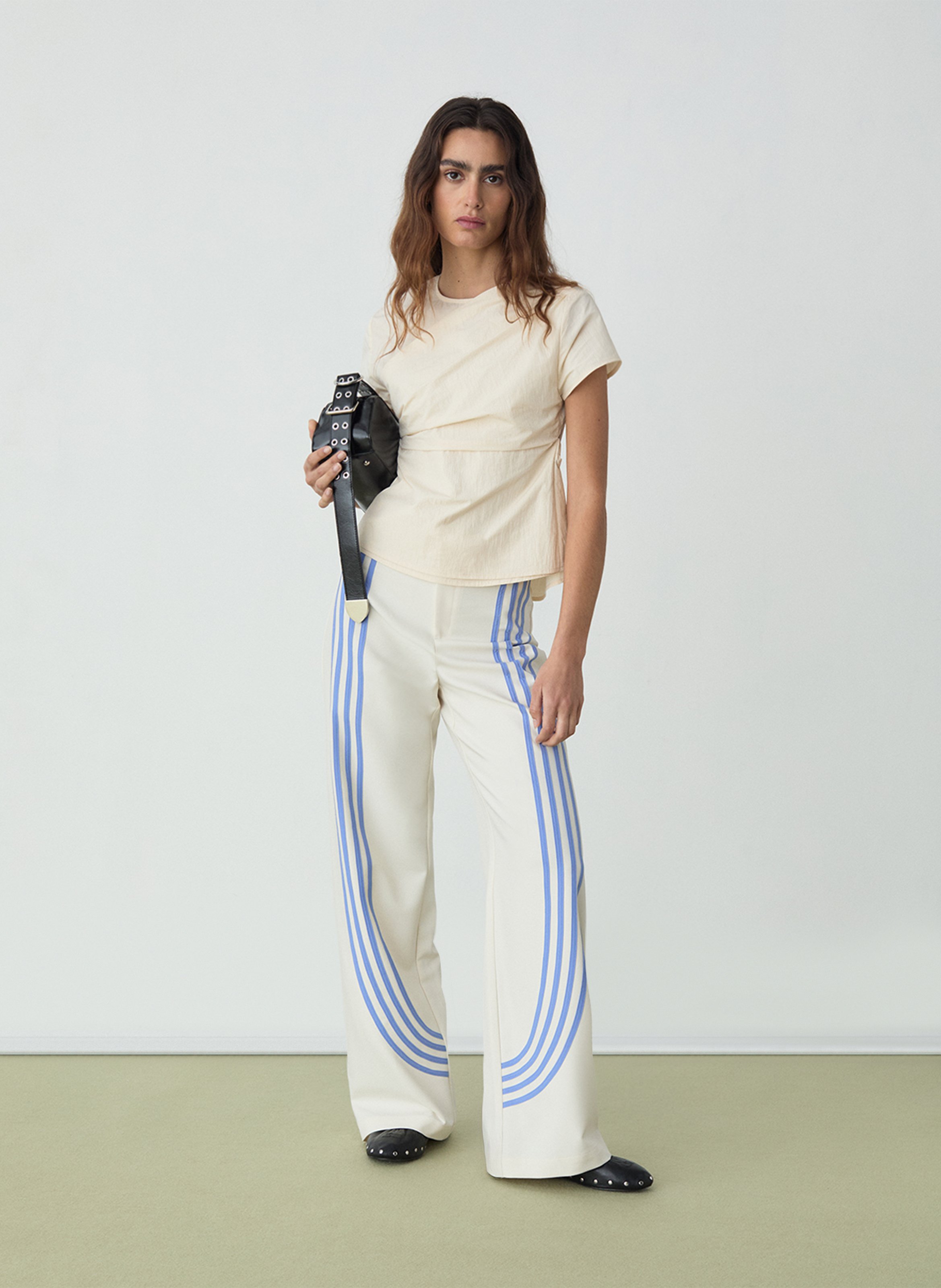 Top con cuello redondo LAAGAM Blanco