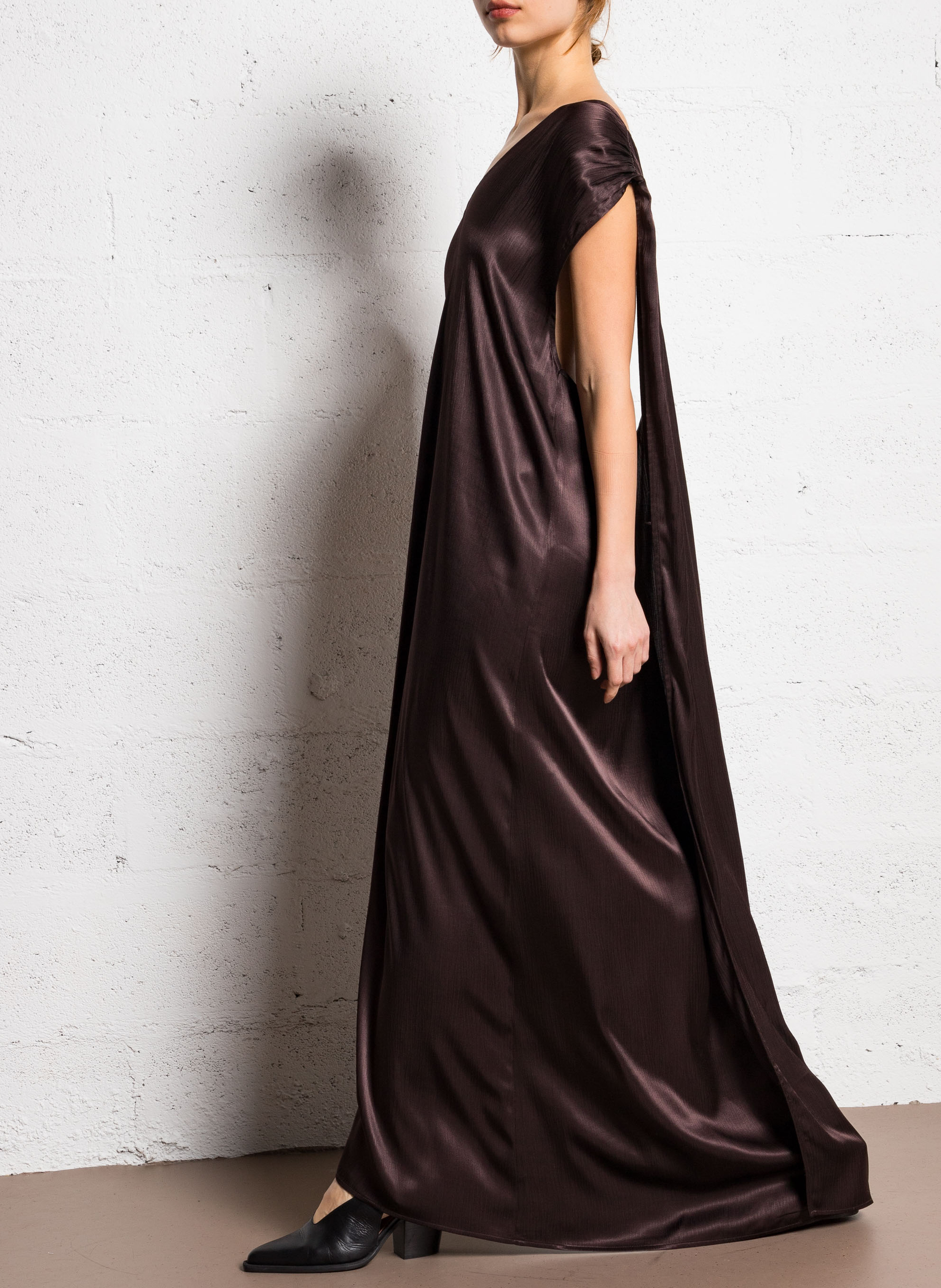 Long satin dress ATTIC AND BARN Brown