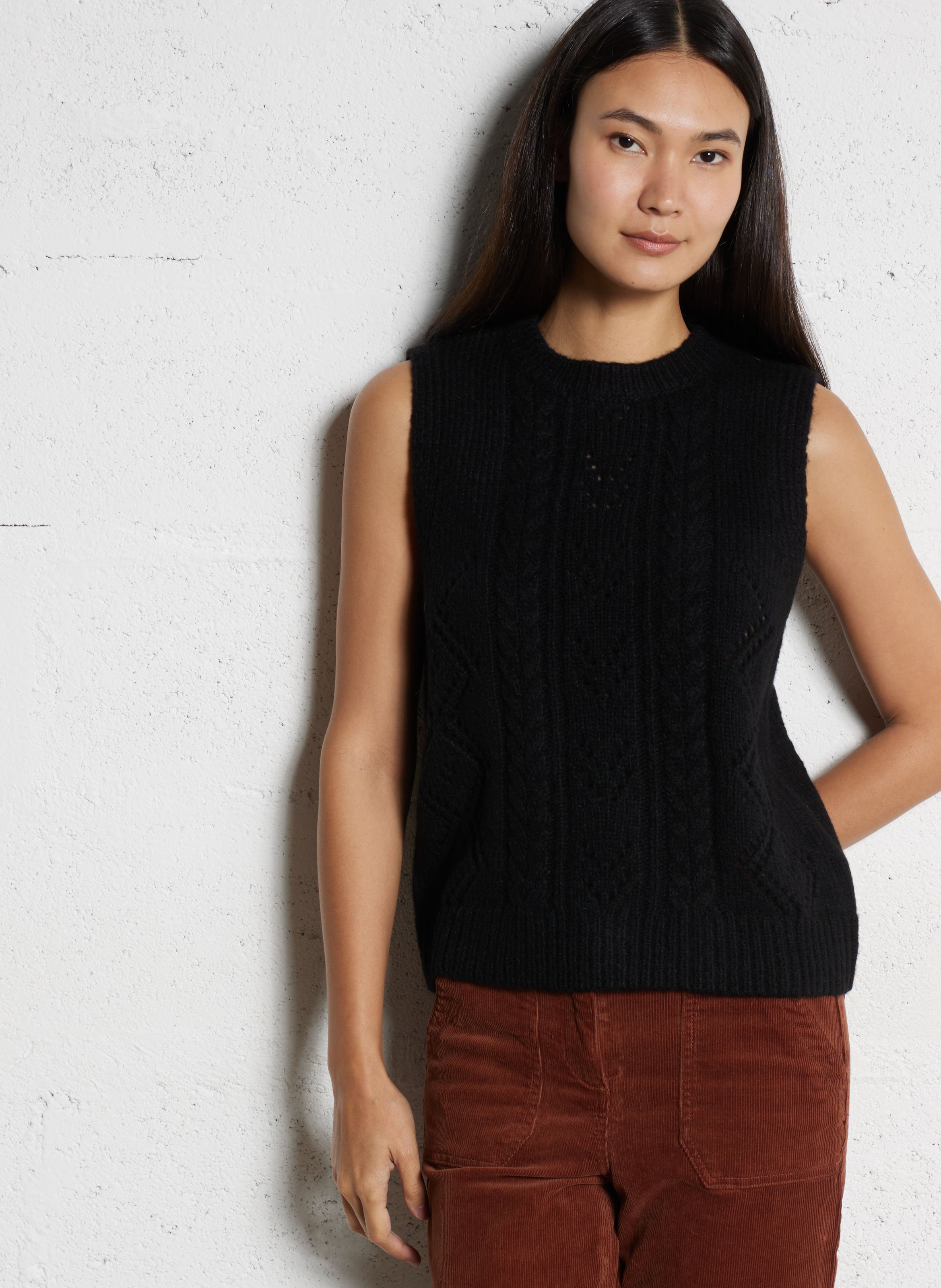 Kurzes ärmelloses einfarbiges Oberteil SUD EXPRESS