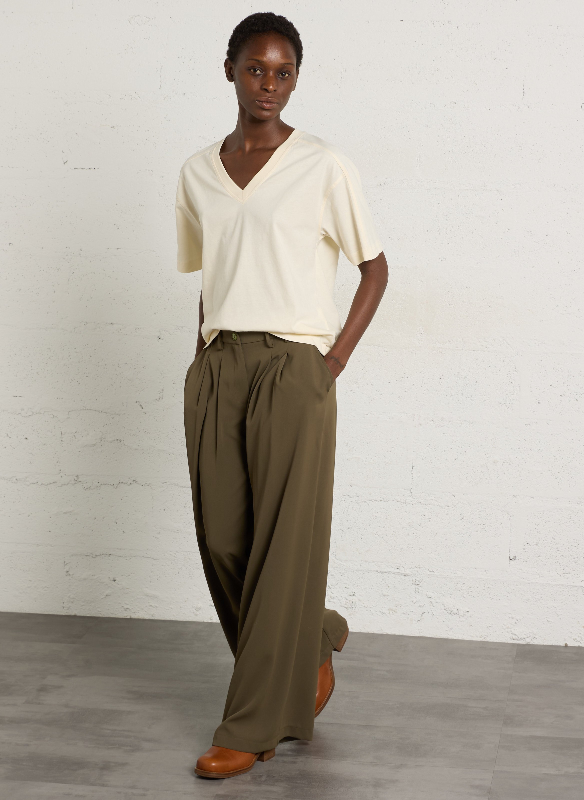 V-neck cotton T-shirt MAISON 123 White