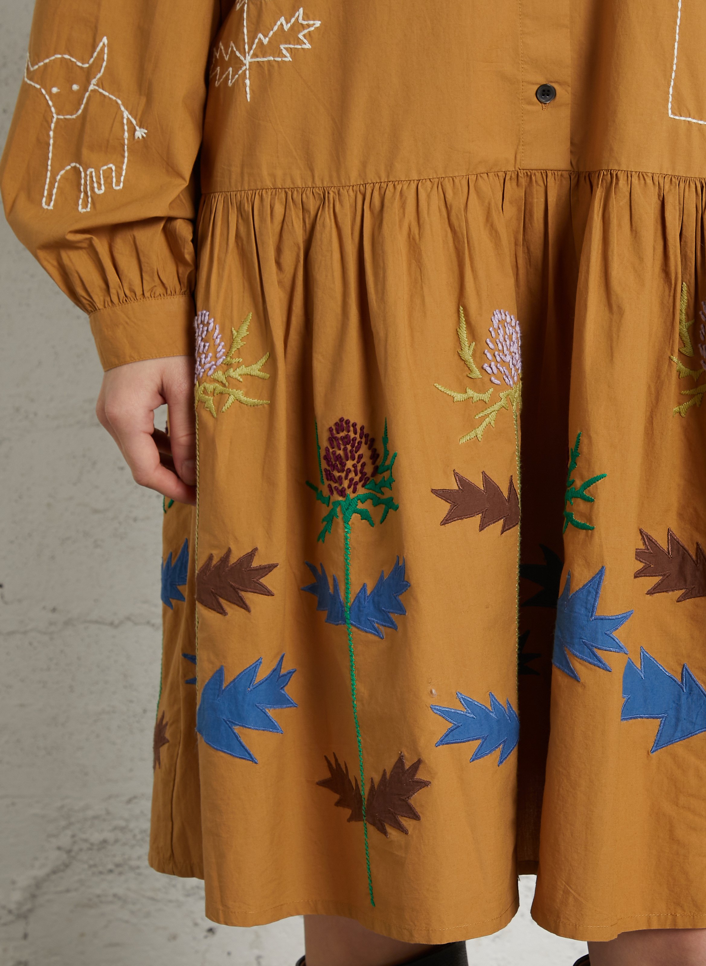 Halflange jurk van biokatoen met klassieke kraag STELLA NOVA Kaki