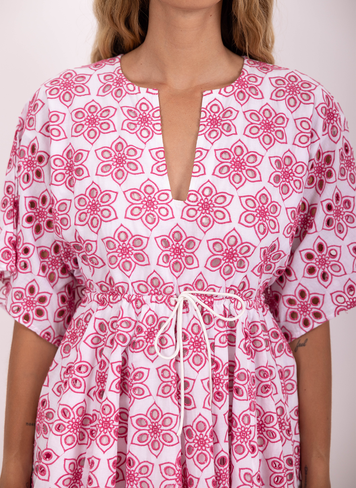 Robe courte cintrée en coton SUNDRESS Rose